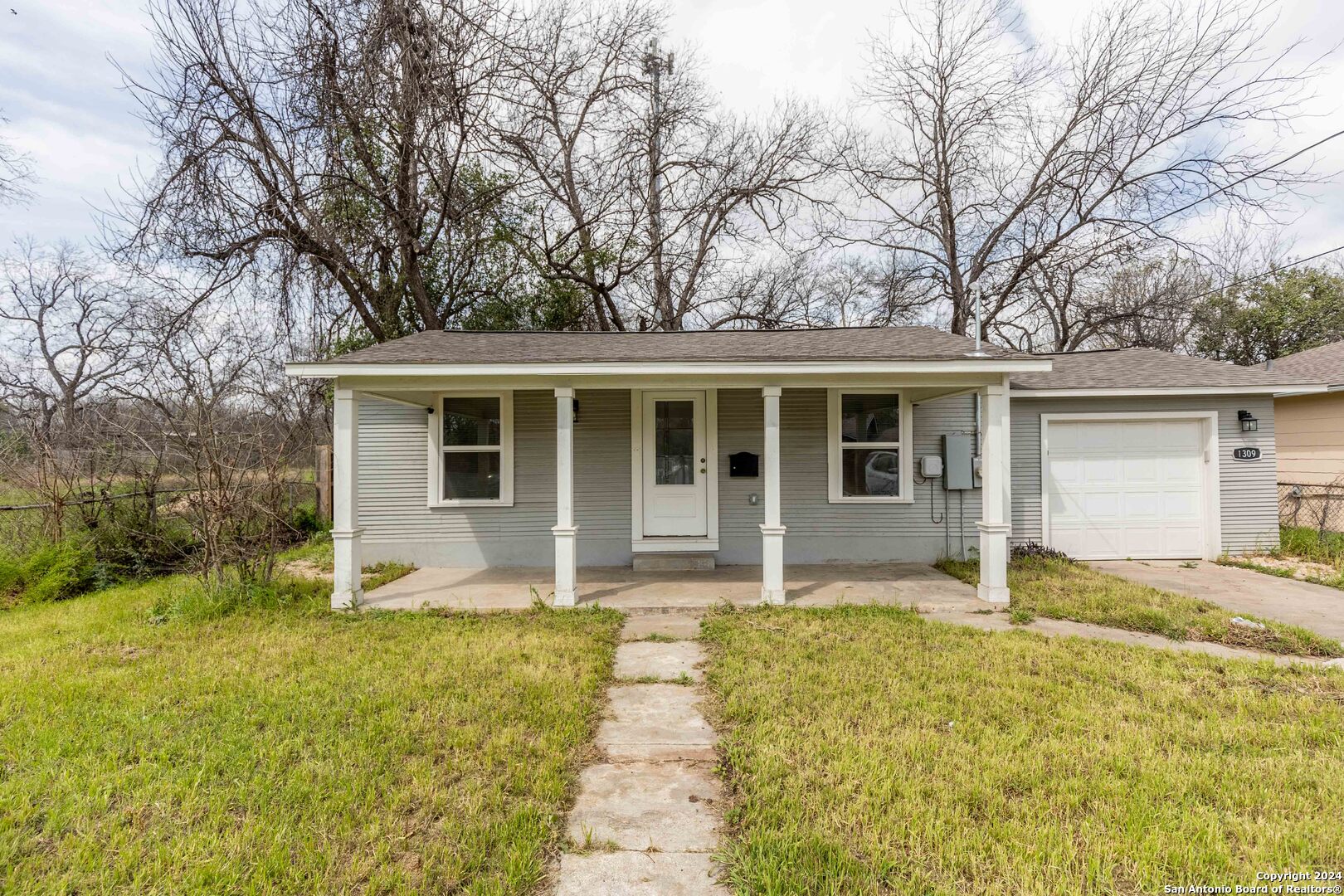 1309 QUINTANA RD, San Antonio TX 78211