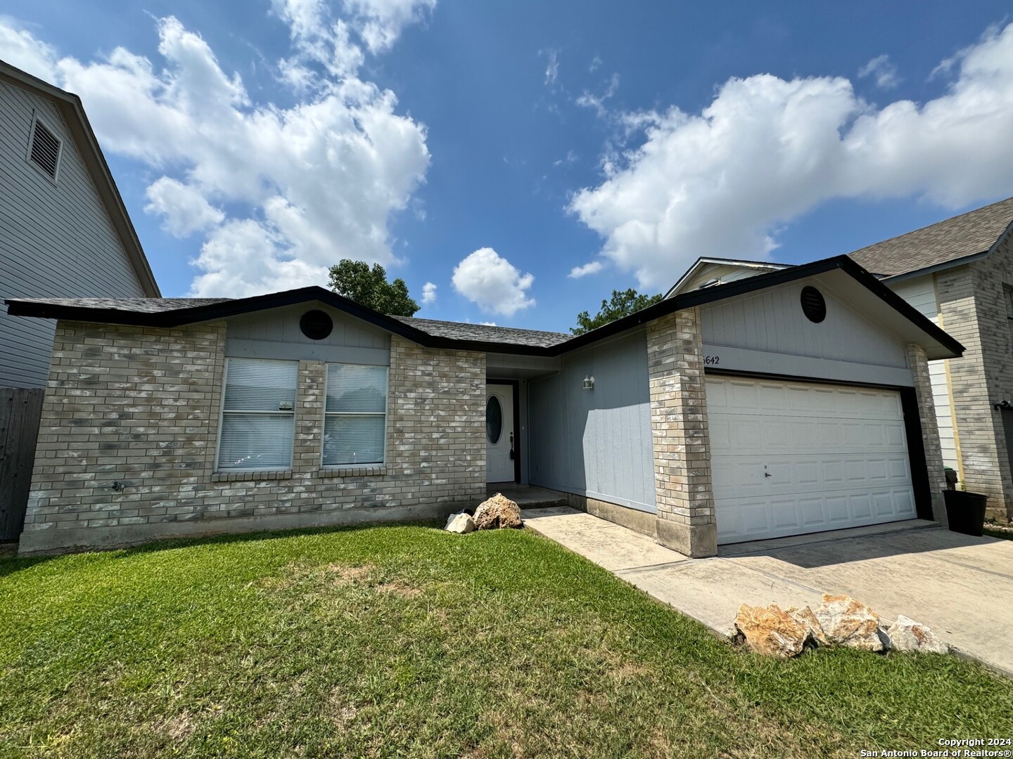 6642 SNOW MEADOW DR, Converse TX 78109