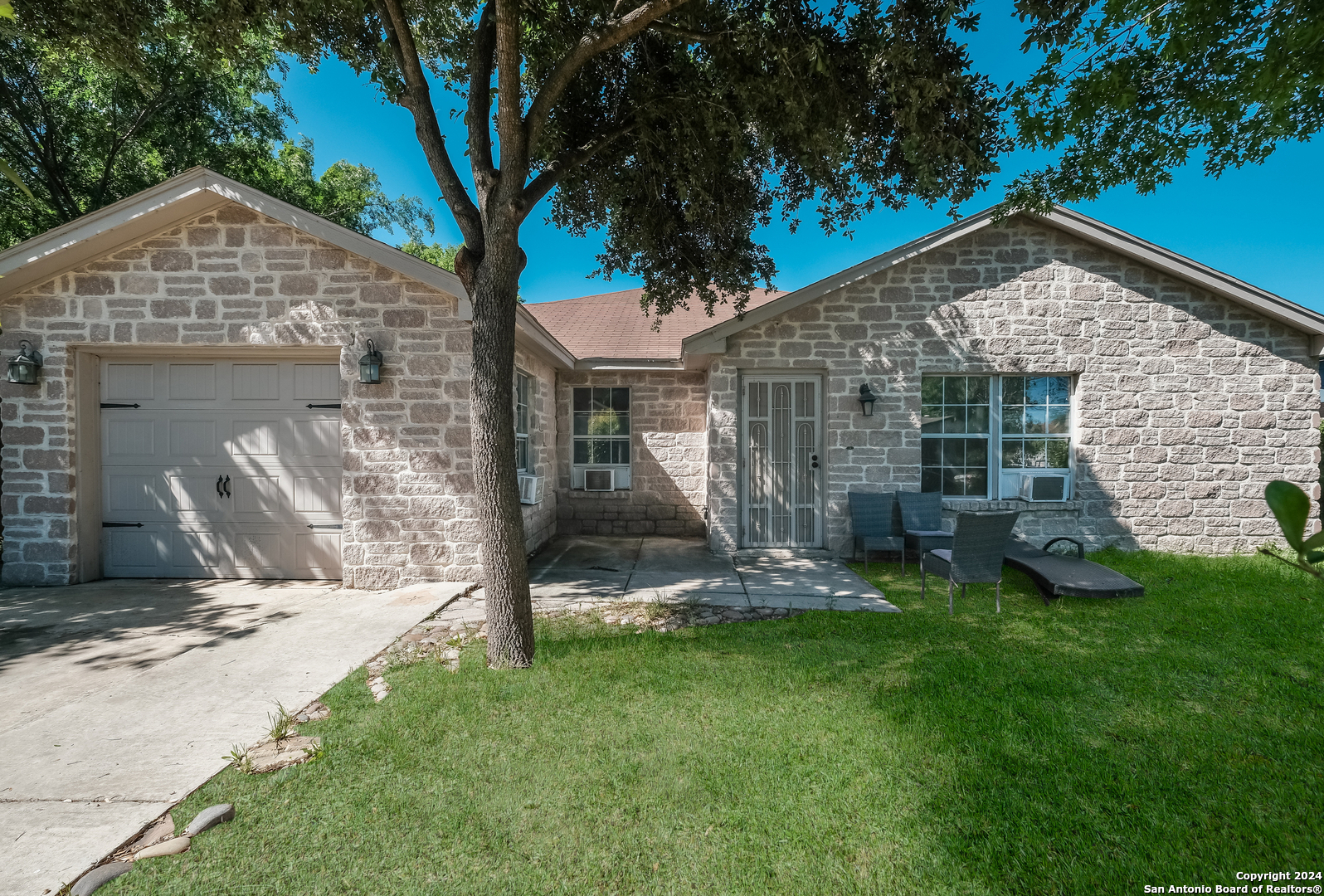 8619 PAINTED TEEPEE ST, San Antonio TX 78242