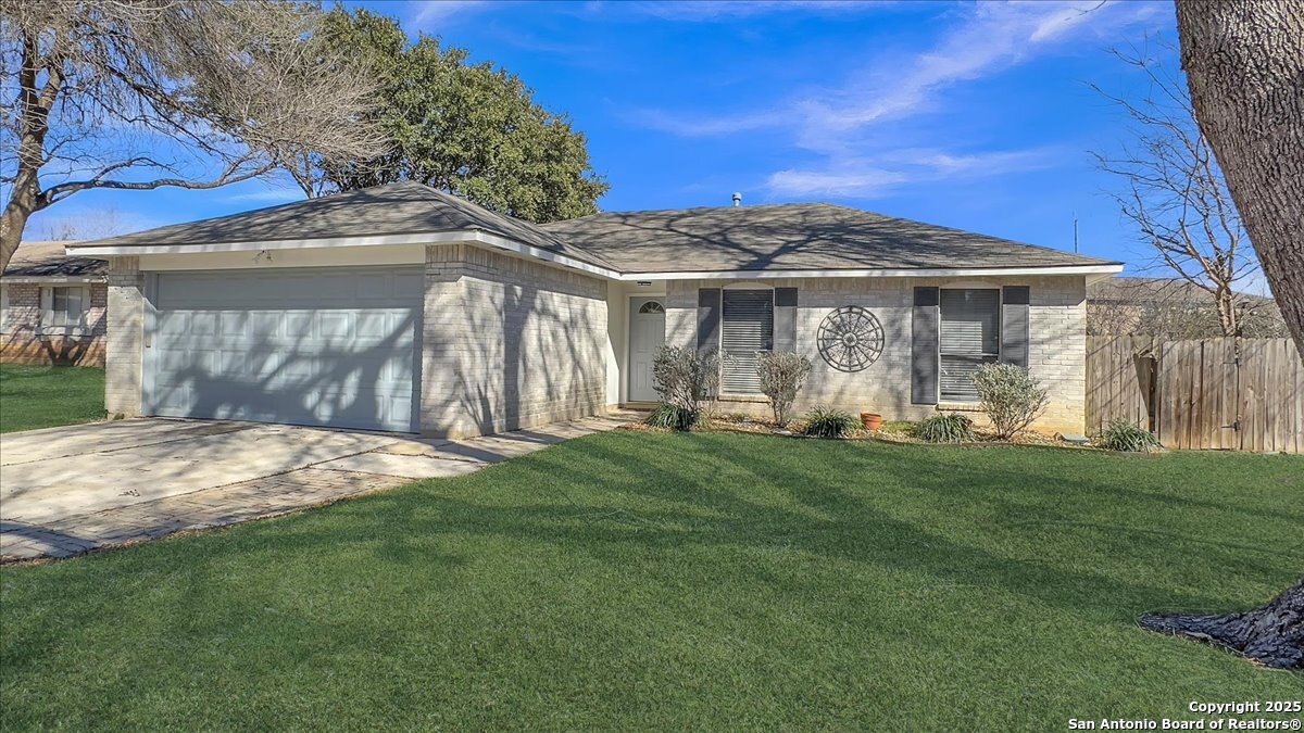 522 TUMBLEBROOK, Universal City TX 78148
