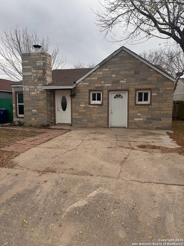 6016 HIDDEN SUNRISE DR, San Antonio TX 78244