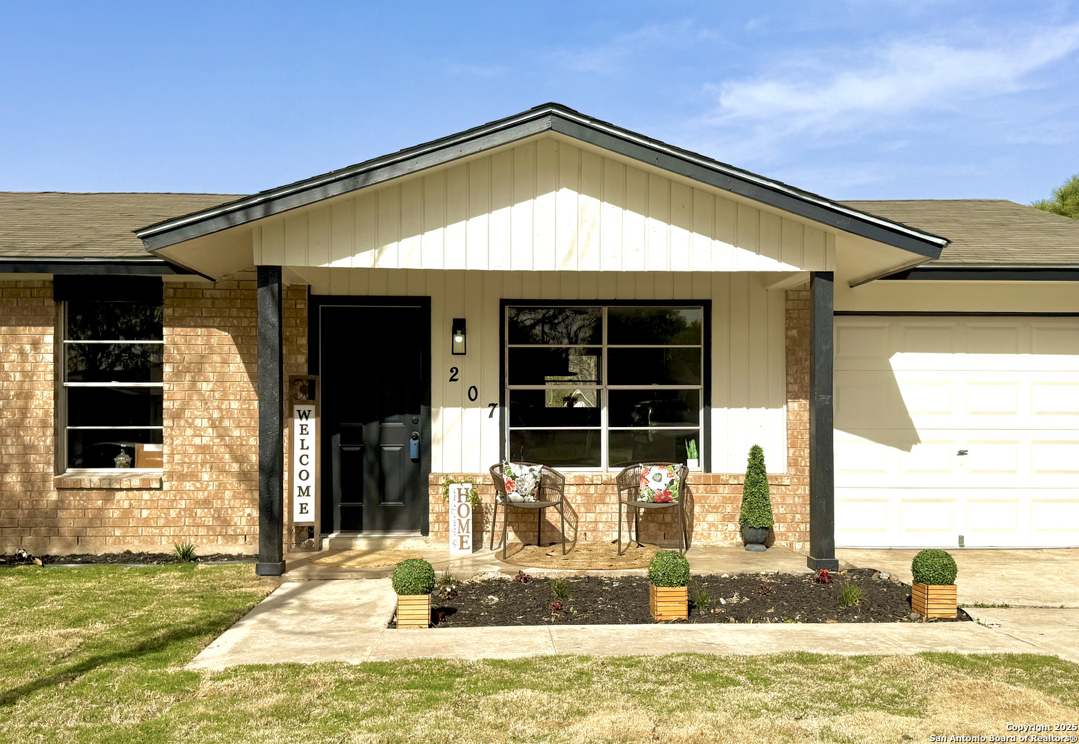 207 Brenda, Converse TX 78109