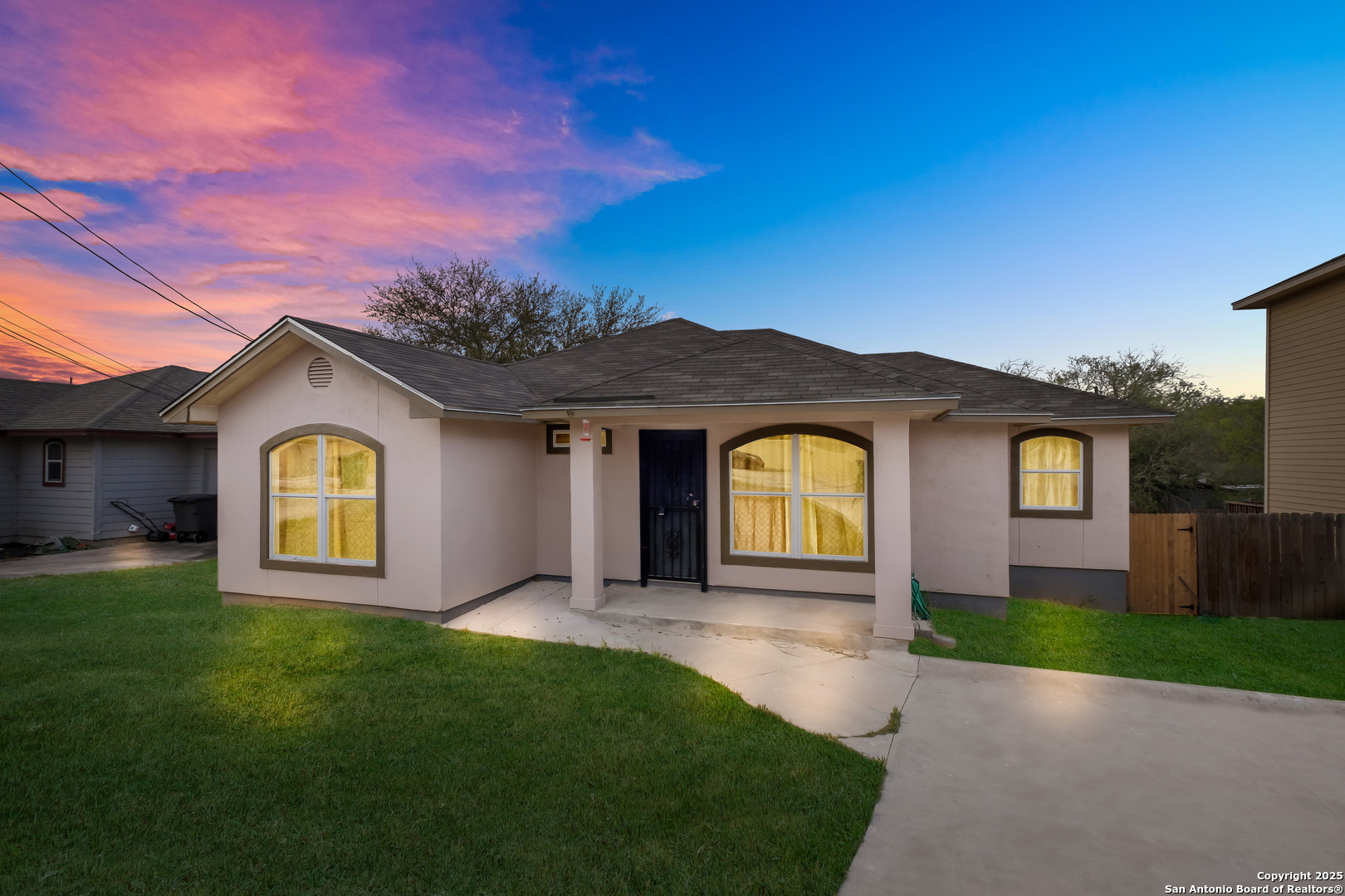 2722 Wade, San Antonio TX 78210