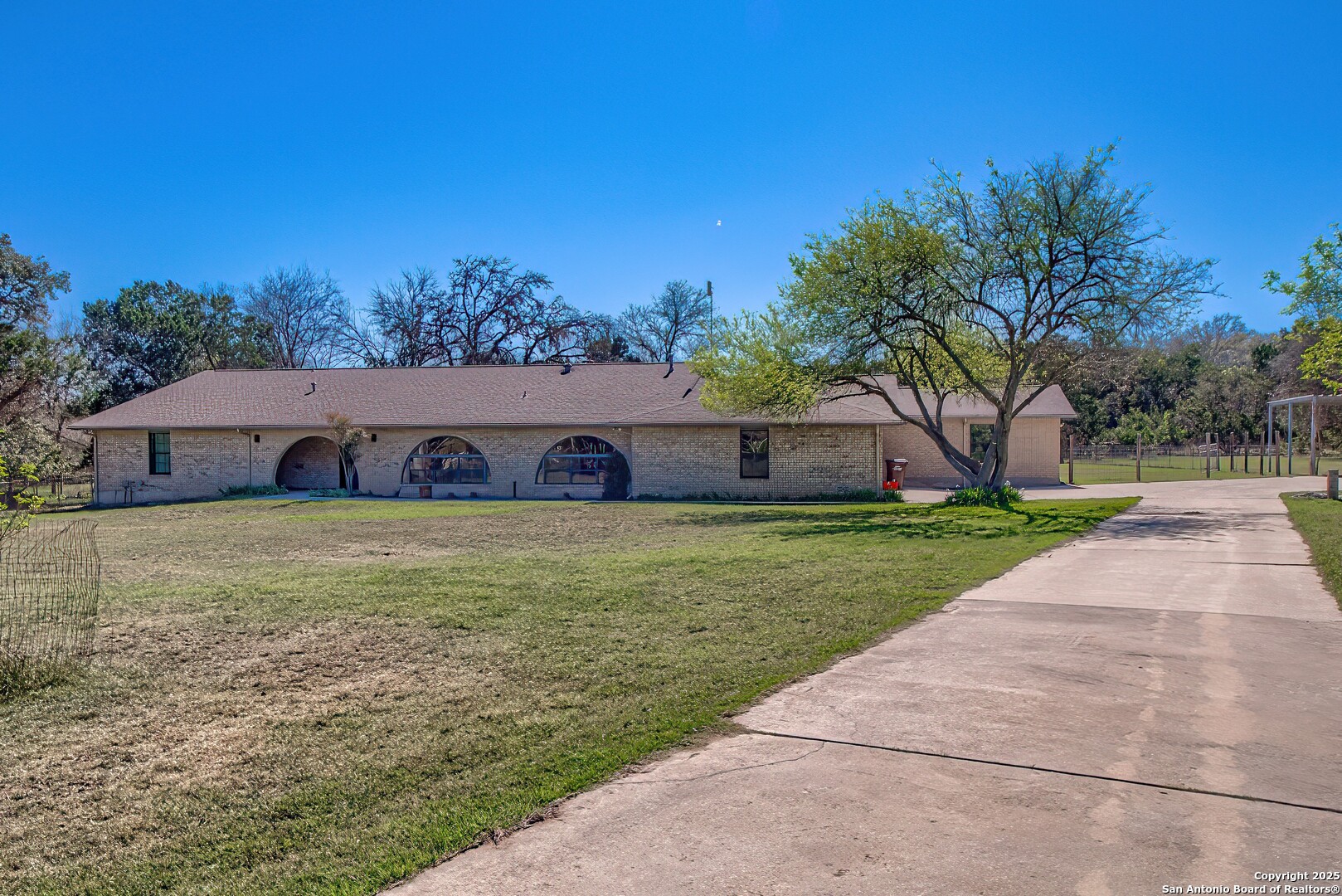 8318 Cactus Wren, San Antonio TX 78255
