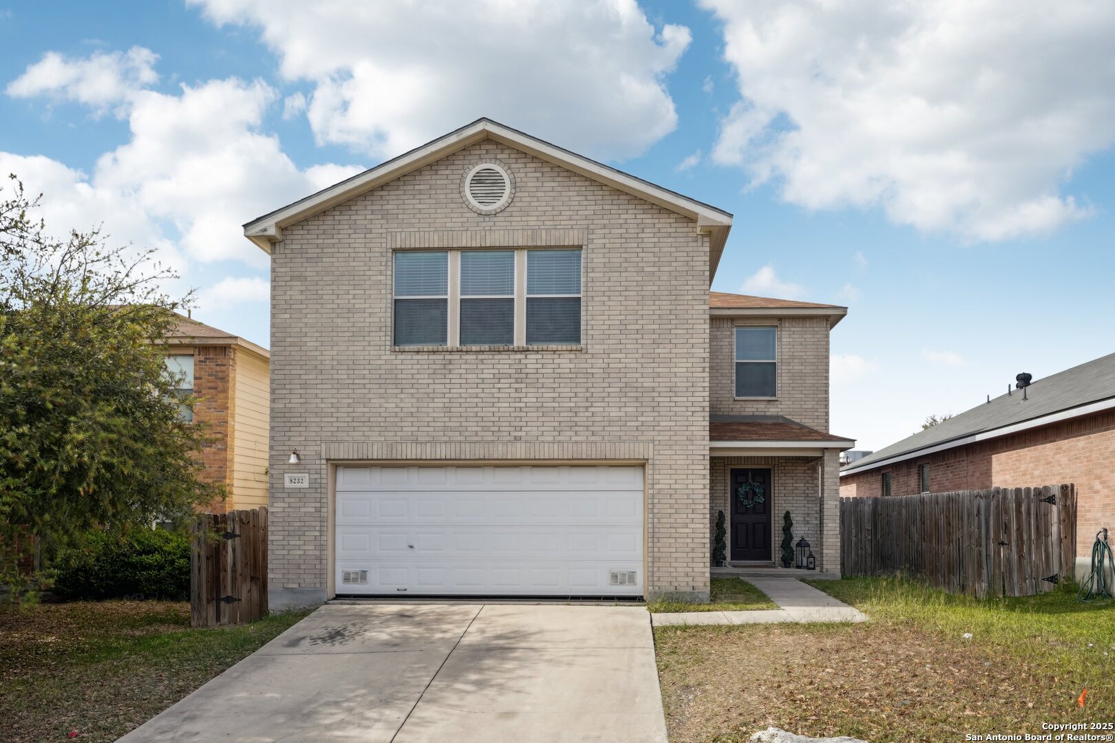 8232 Heights Valley, Converse TX 78109