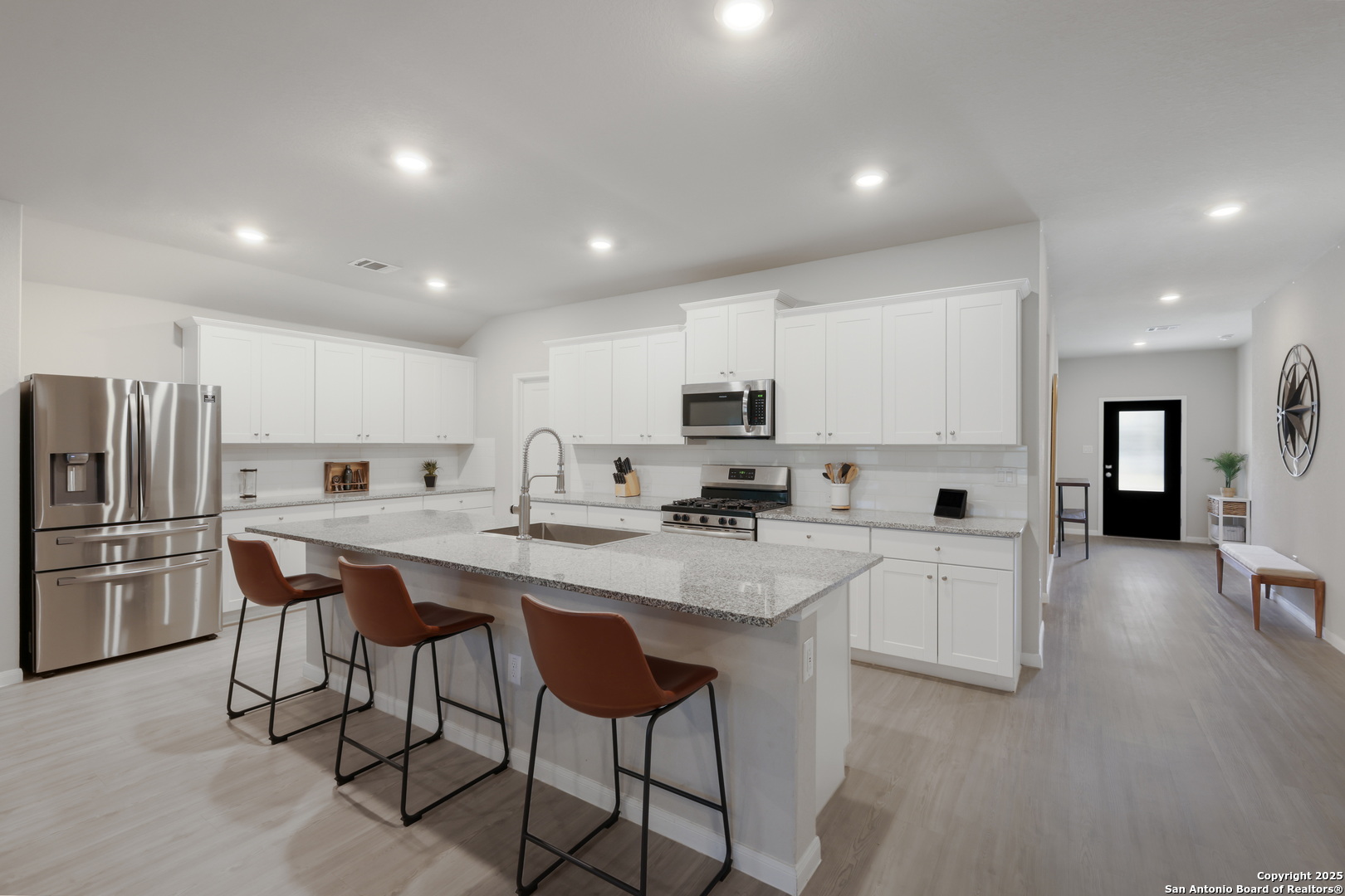 947 Hyperion, San Antonio TX 78245