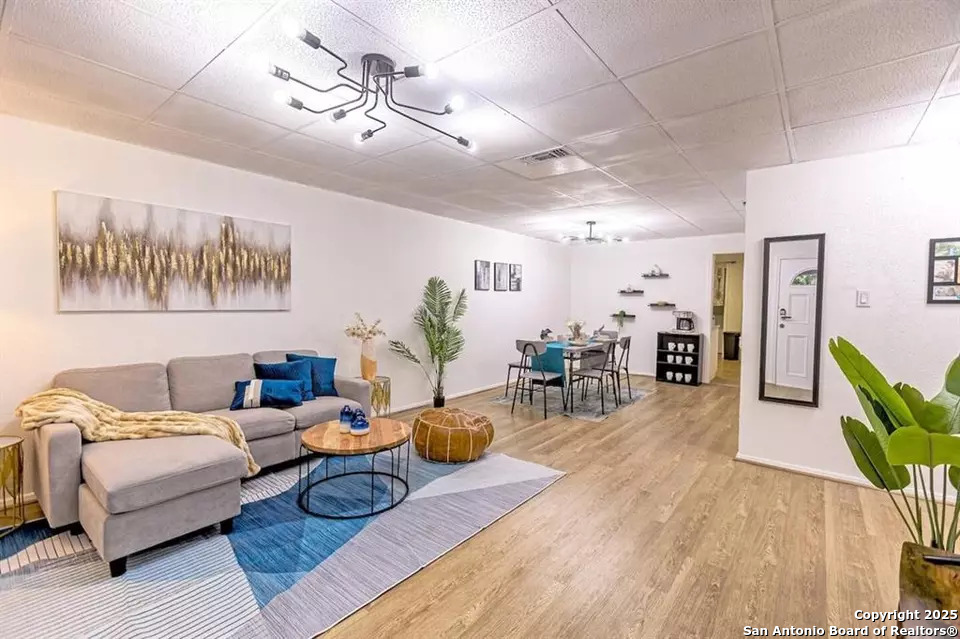 314 Woley Dr, San Antonio TX 78228