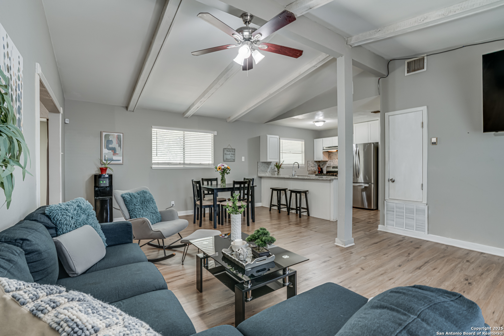 5011 Village Lawn, San Antonio TX 78218