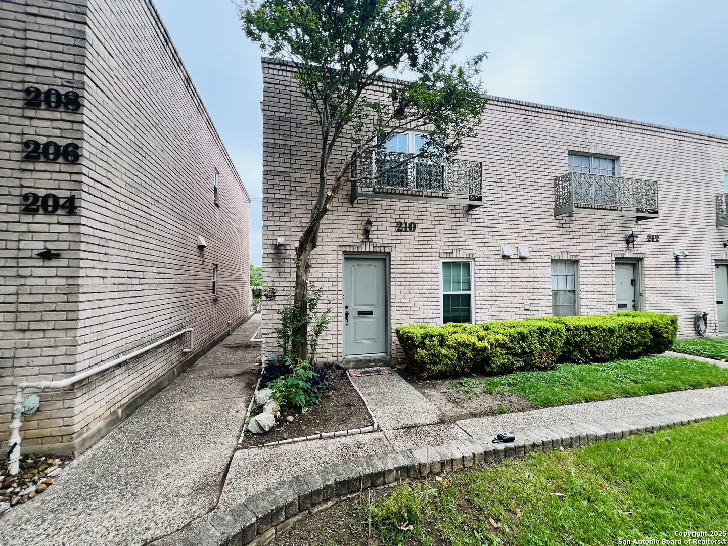 102 Ruelle Ln Unit 210, San Antonio TX 78209