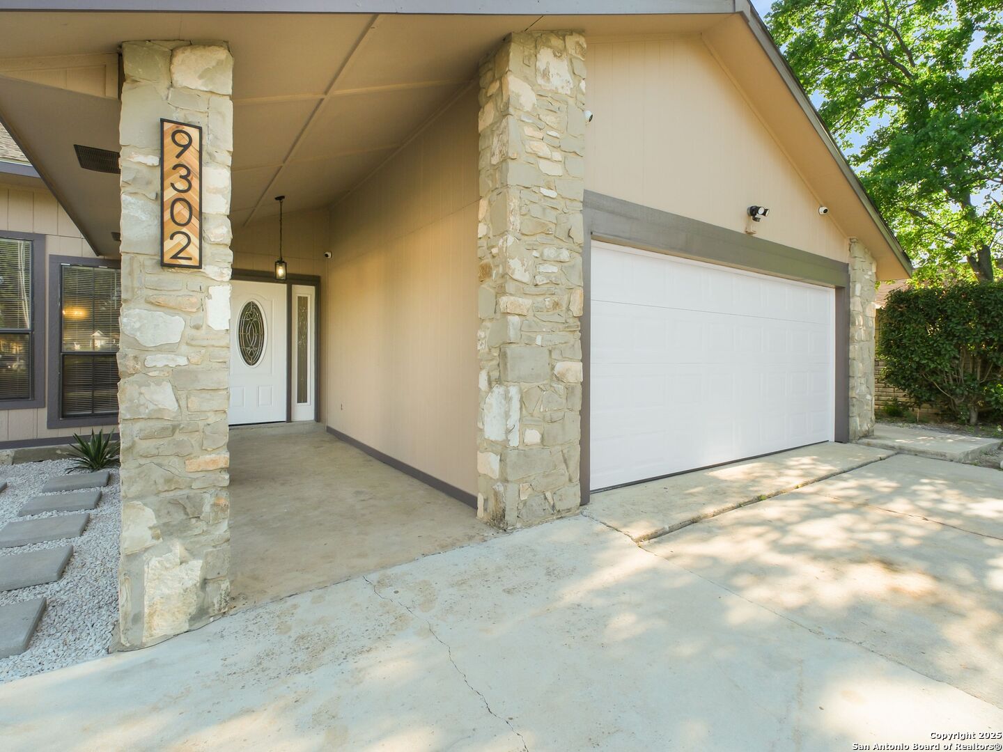 9302 Valley Dale, San Antonio TX 78250