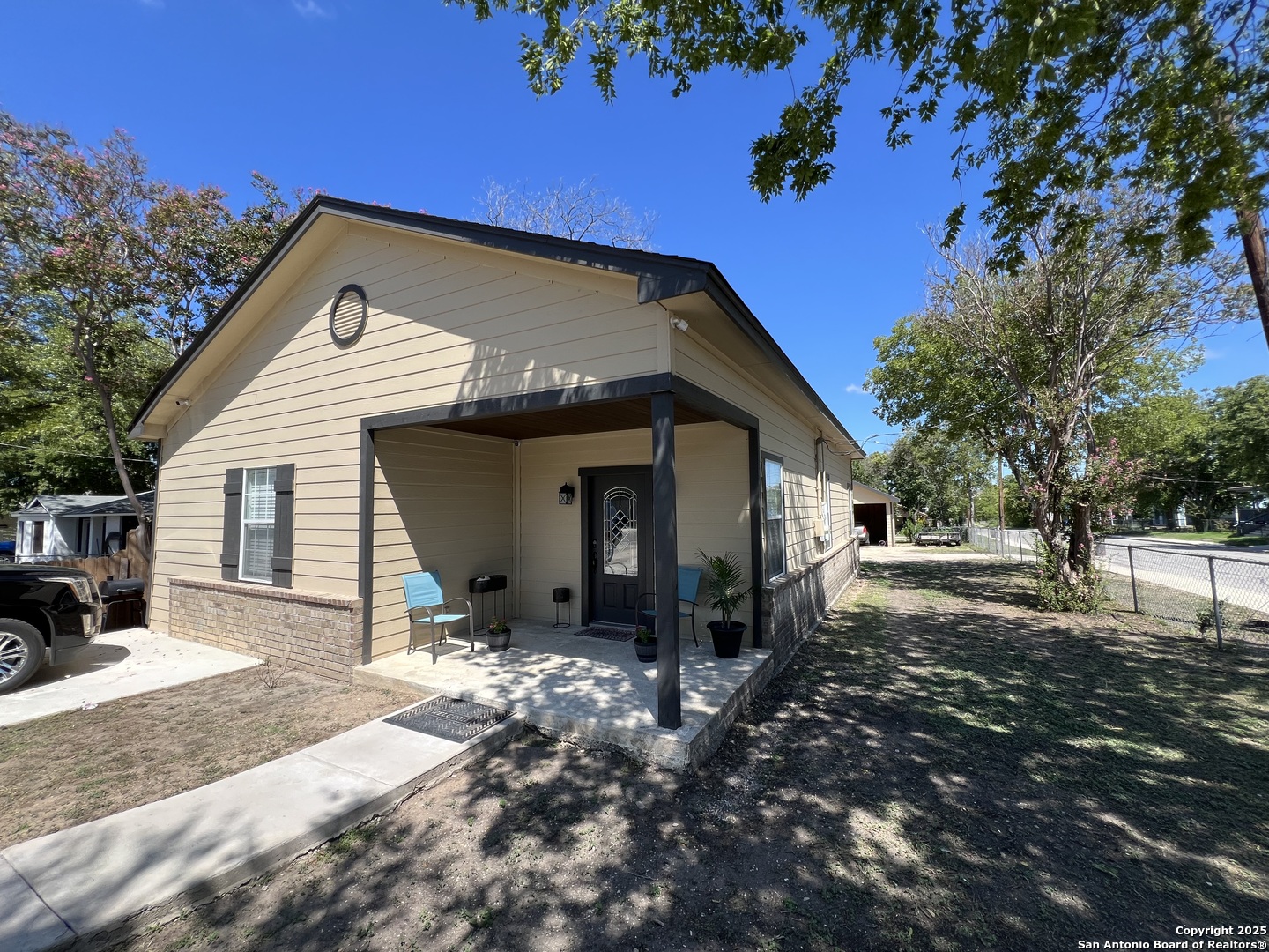 235 GRAY ST, San Antonio TX 78208