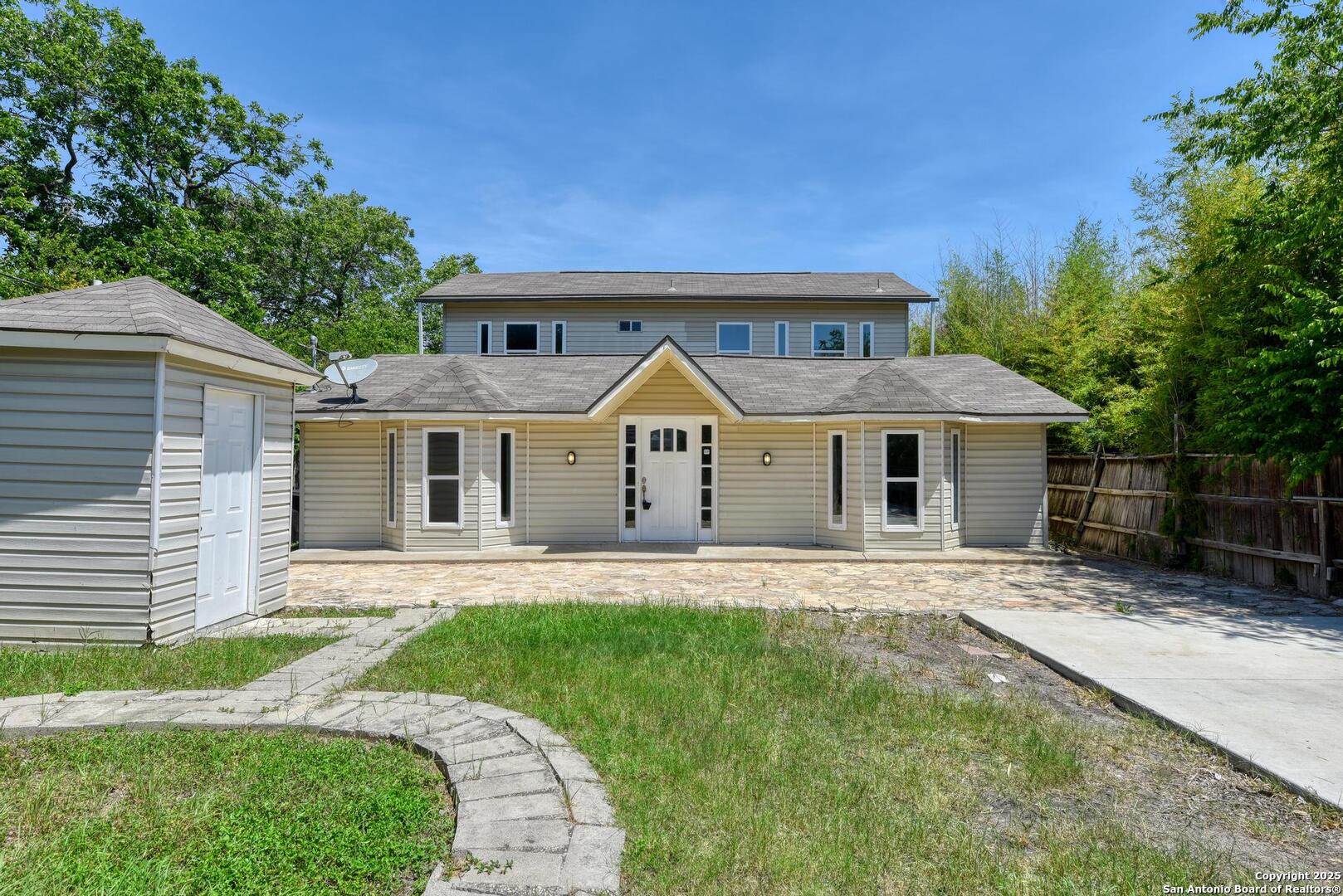 131 Sidney, San Antonio TX 78203