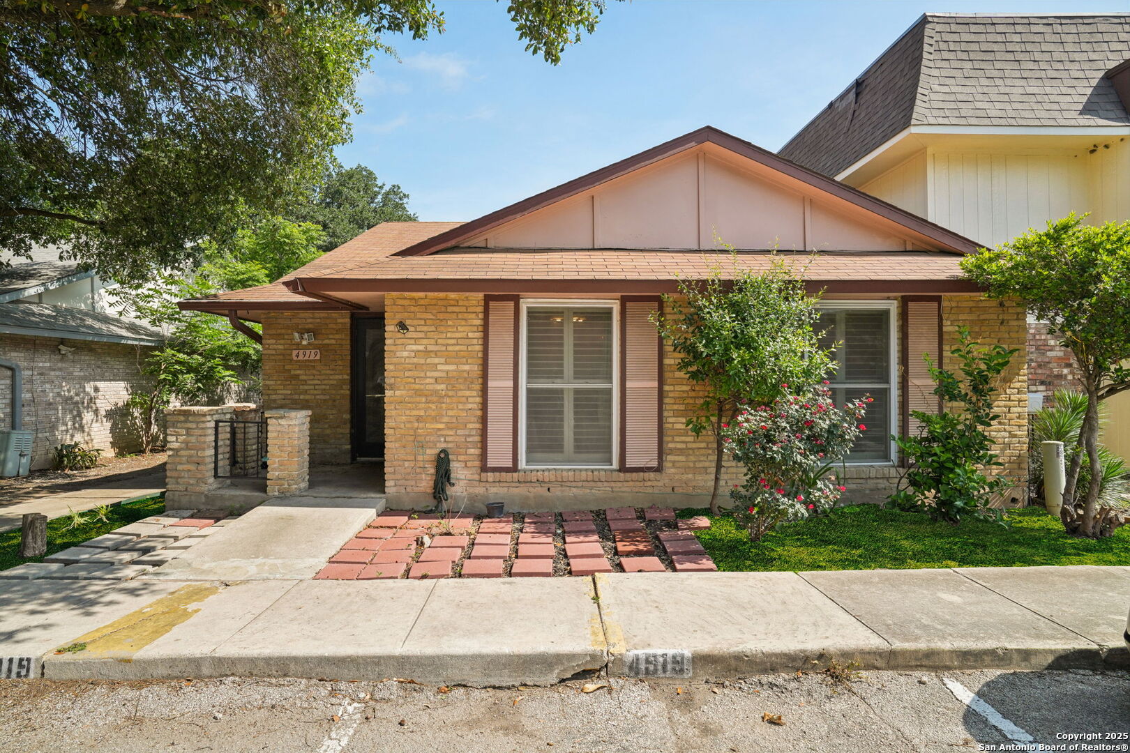 4919 Arbor Ridge, San Antonio TX 78228