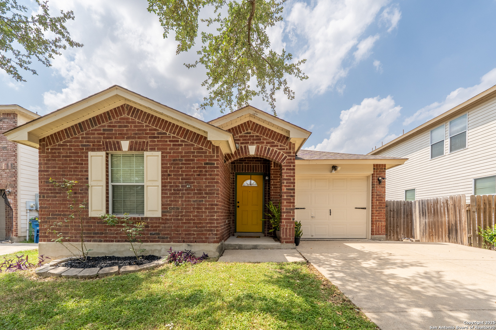 3972 trinity, New Braunfels TX 78132