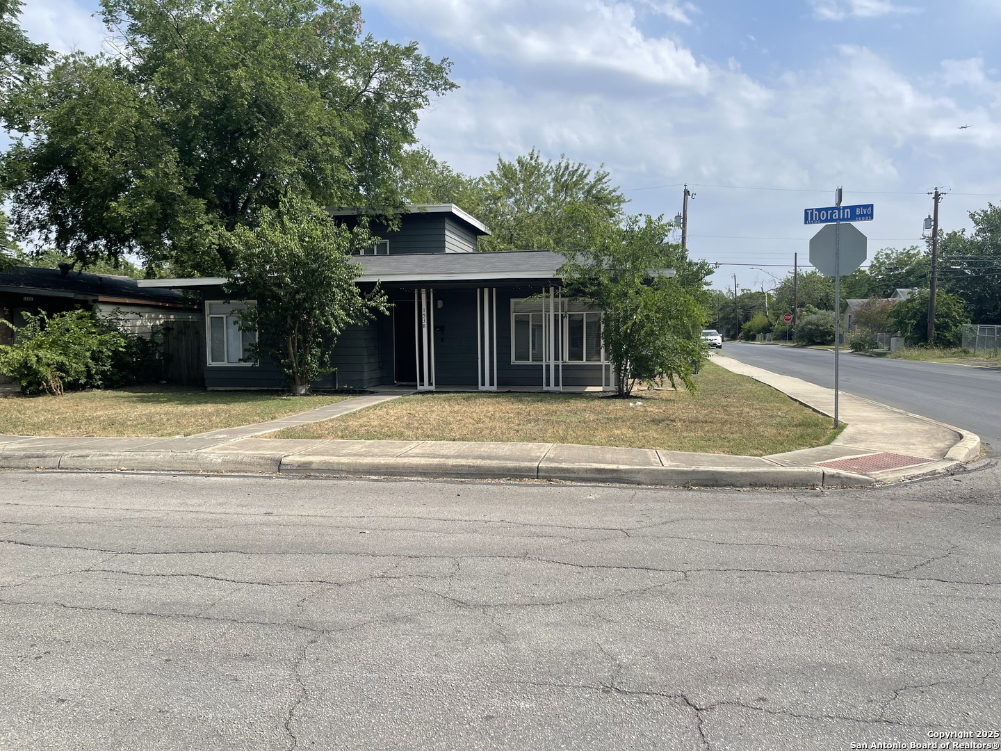 1538 Thorain, San Antonio TX 78201