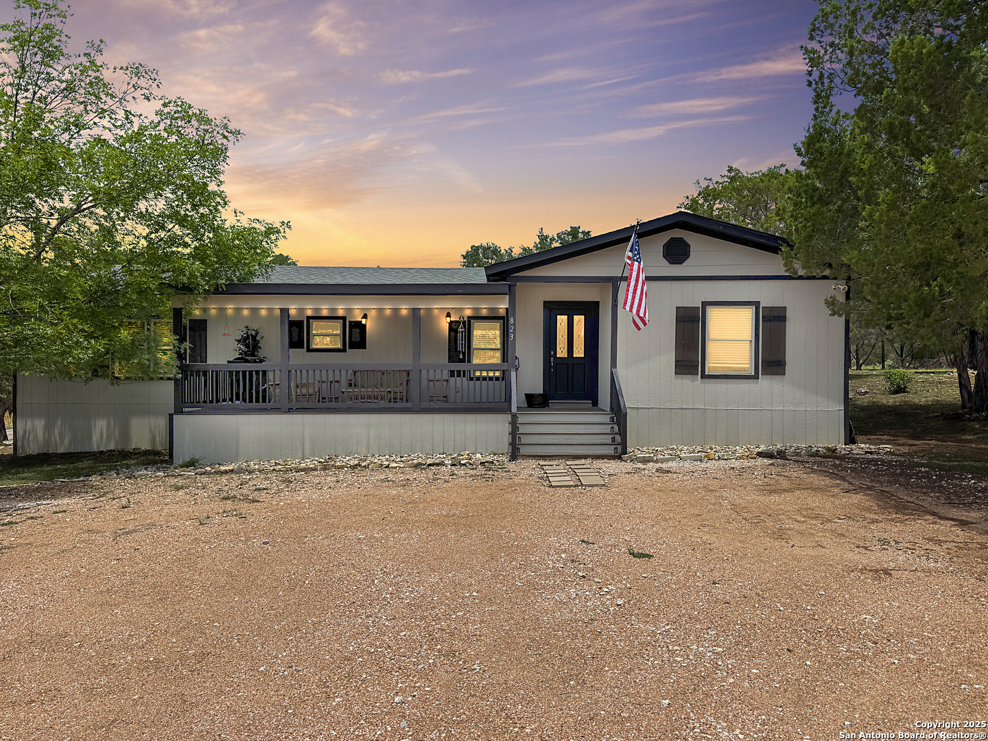 823 Trail Crest, Canyon Lake TX 78133