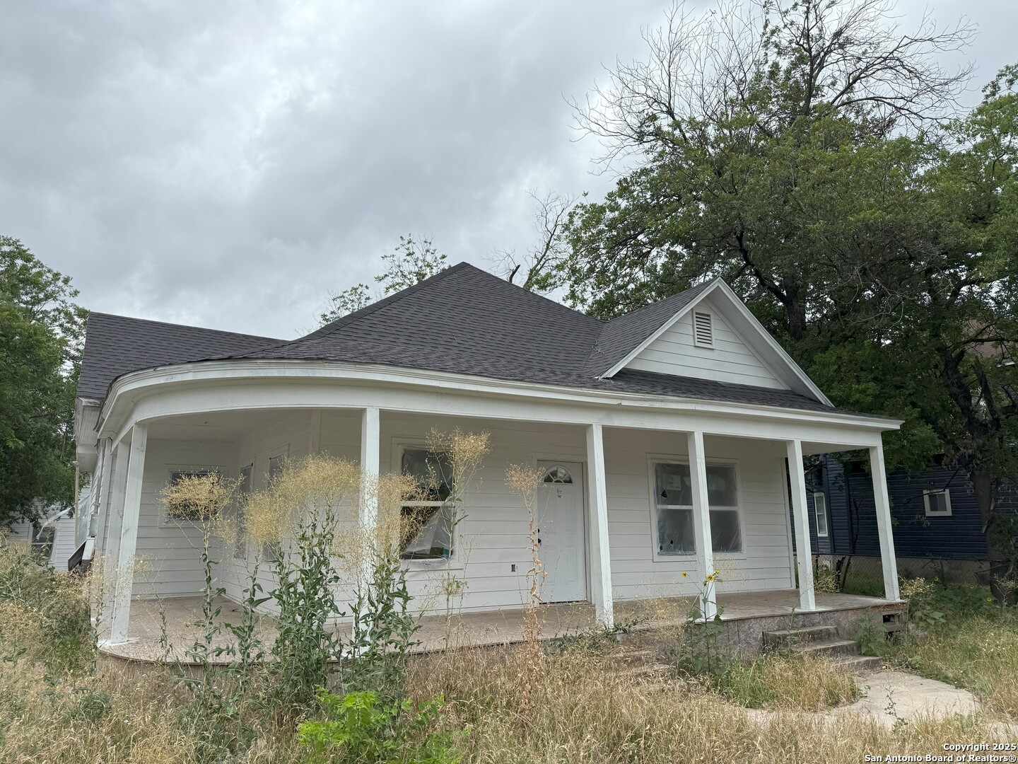 418 McKinley, San Antonio TX 78210