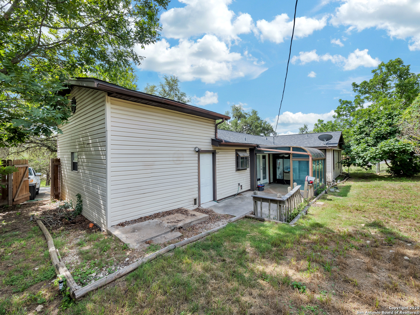 103 Crestview, Canyon Lake TX 78133