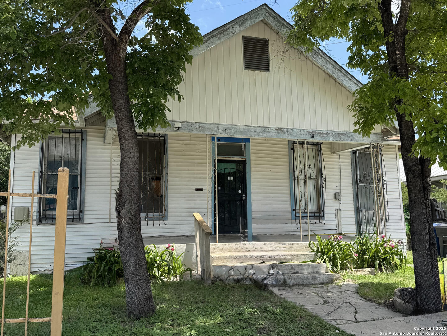607 mckinley, San Antonio TX 78210