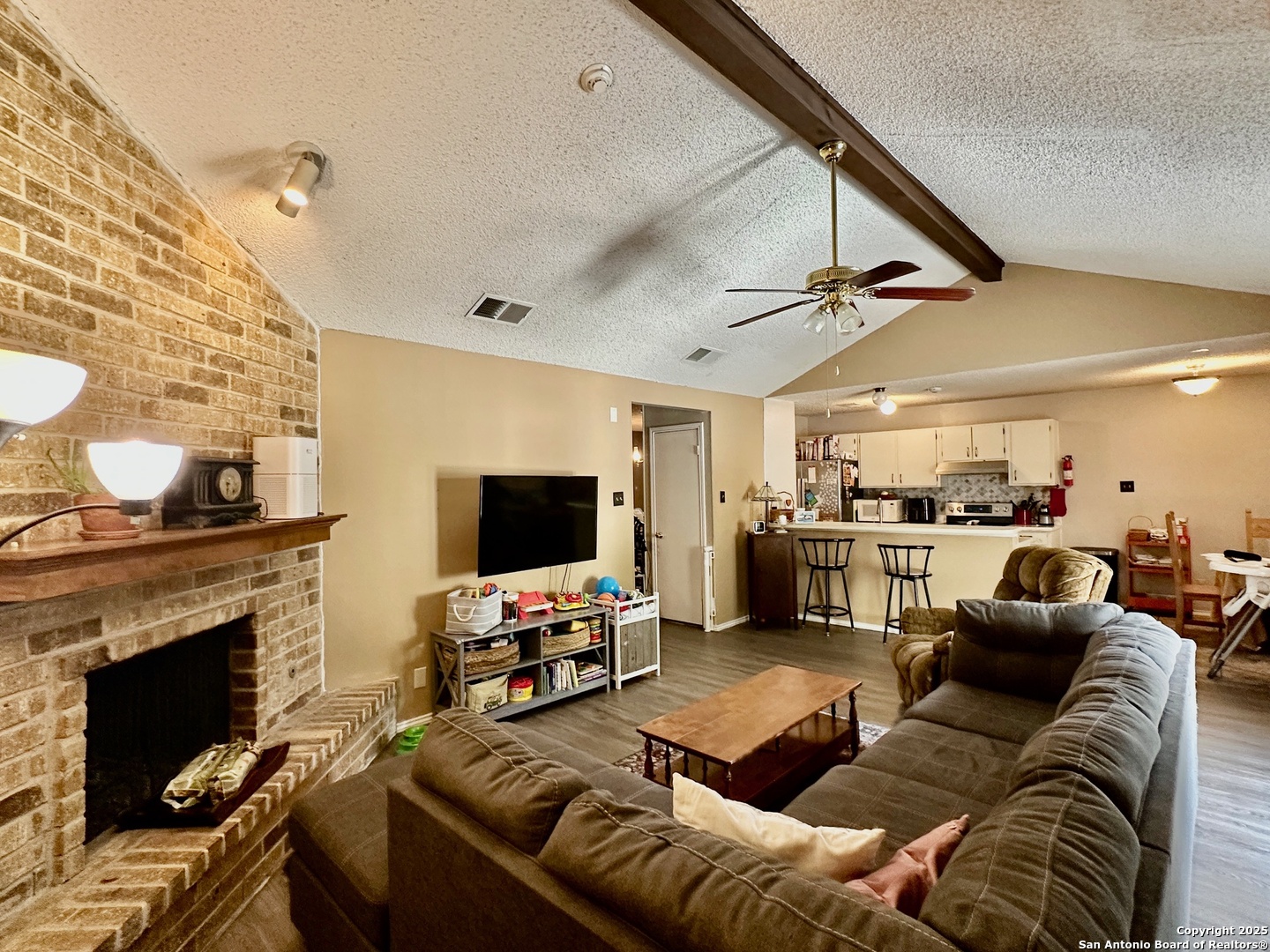 5619 Wood Walk St, San Antonio TX 78233