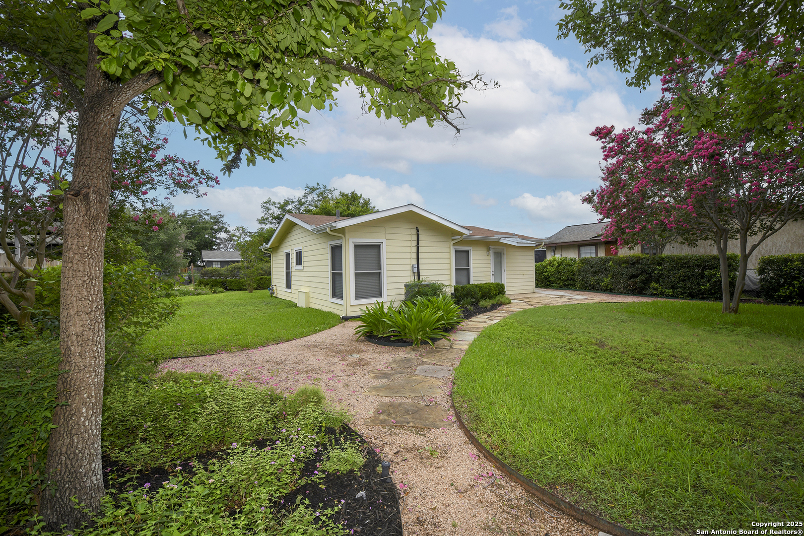 230 Nock Ave, San Antonio TX 78221