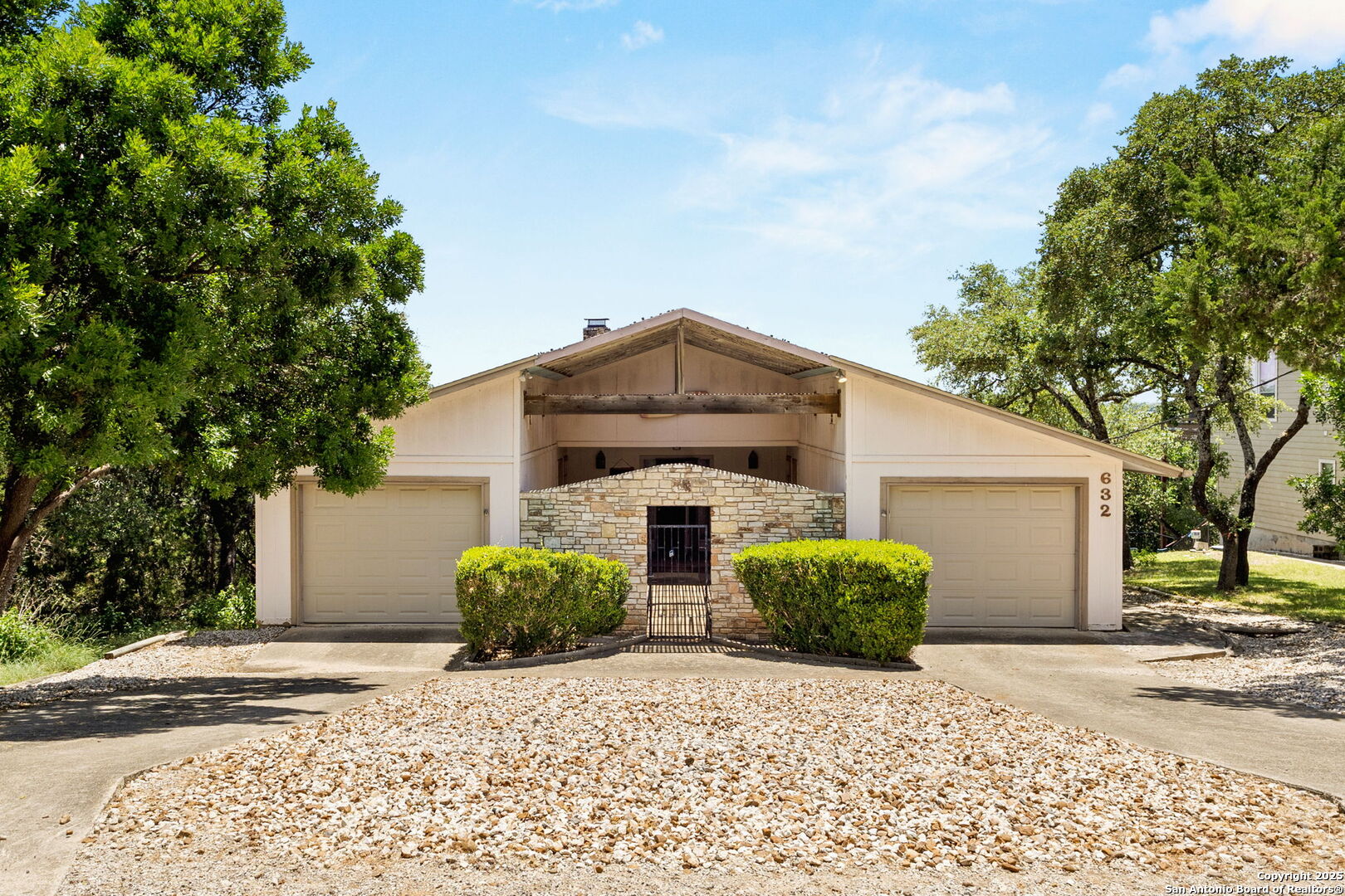 632 Lake Forrest, Canyon Lake TX 78133
