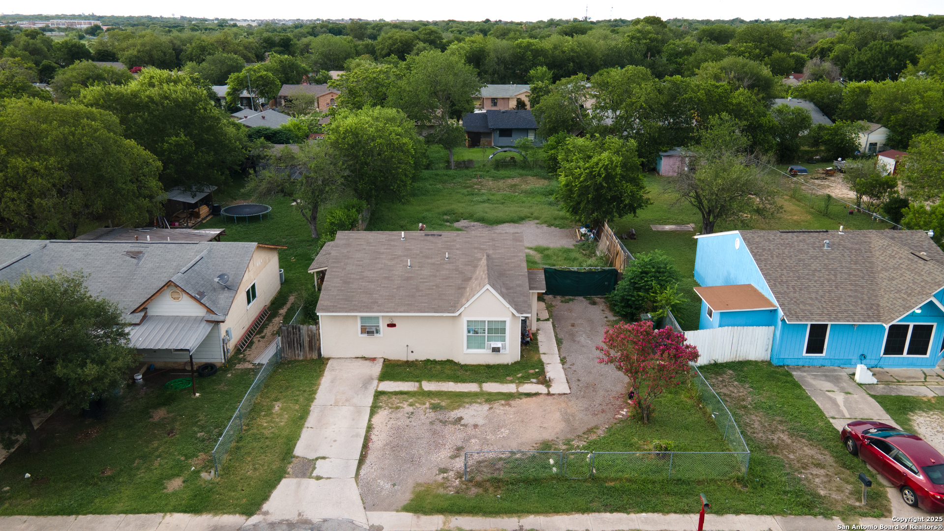 8831 FIVE PALMS DR, San Antonio TX 78242