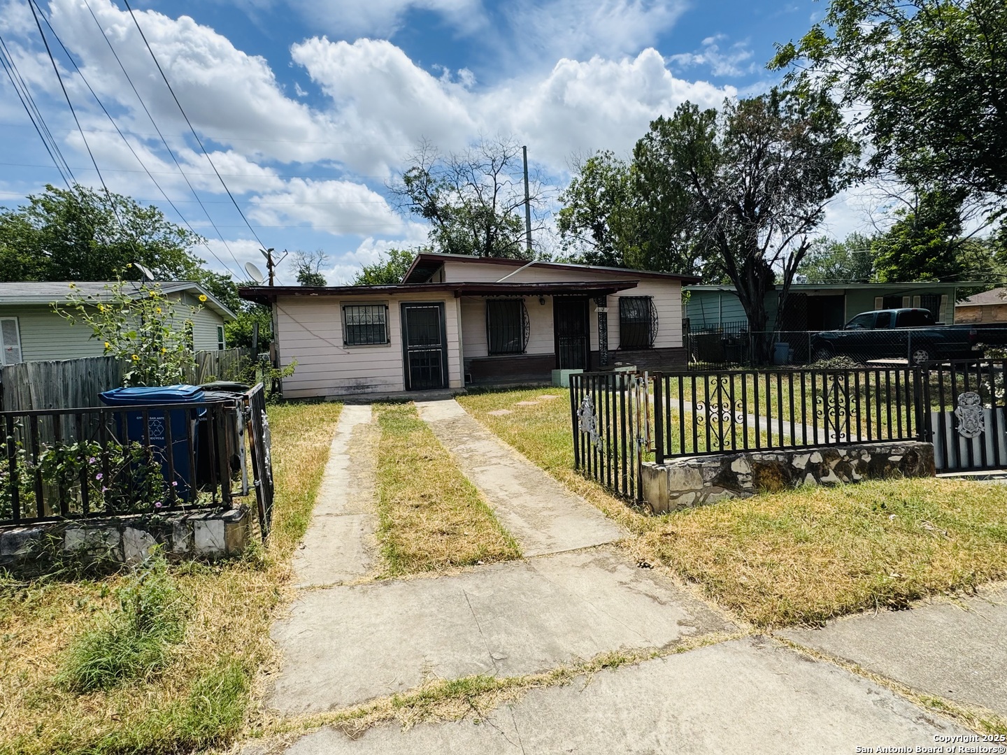 1828 Athel, San Antonio TX 78237