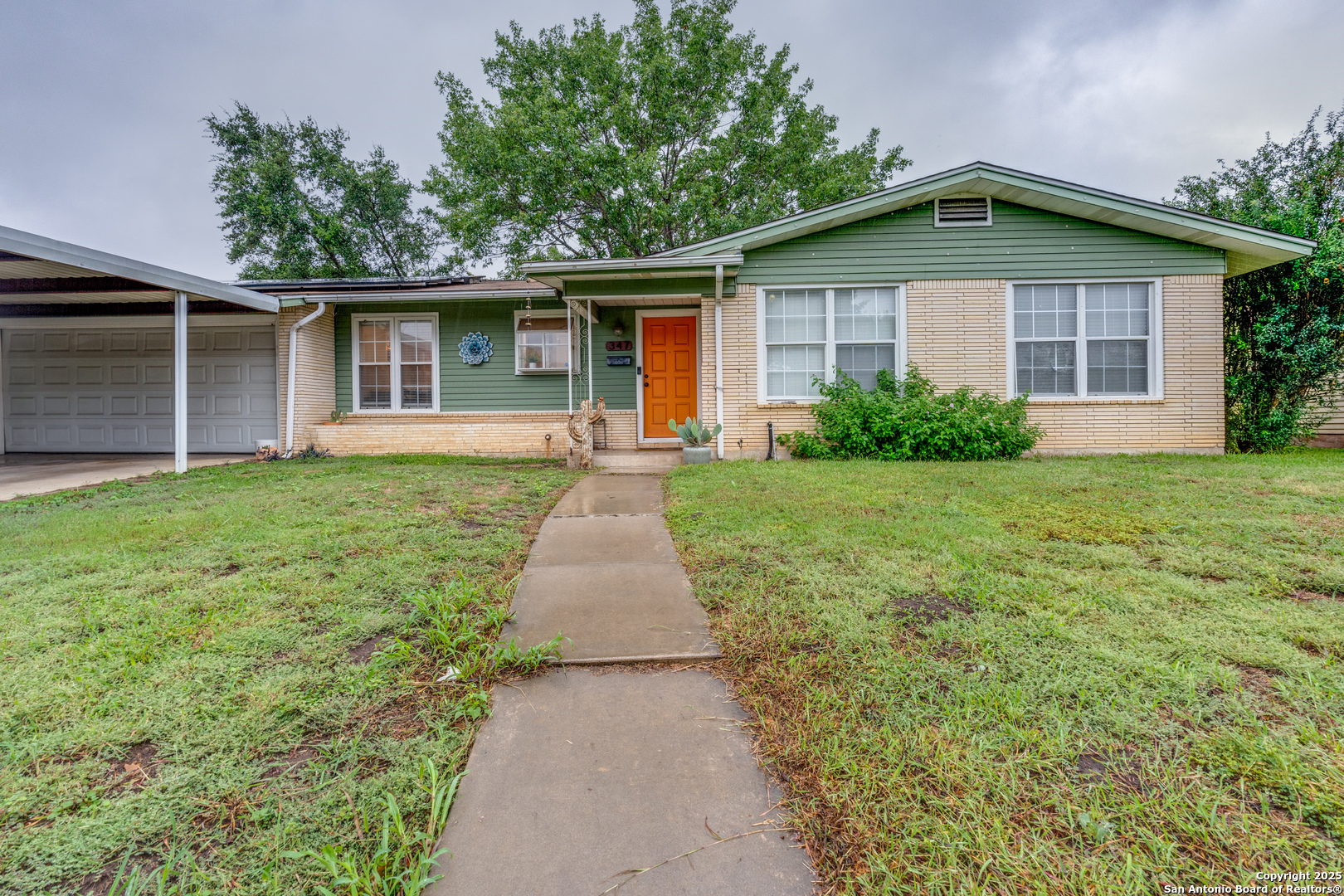 347 Pinewood Ln, San Antonio TX 78216