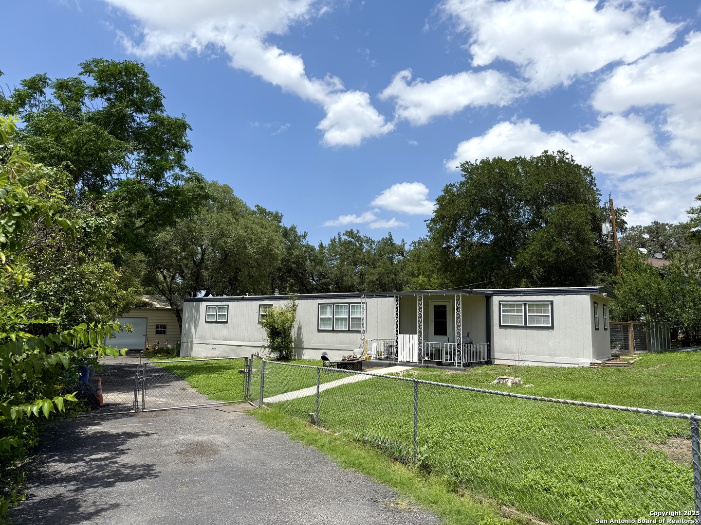 11943 Manzanita, San Antonio TX 78245