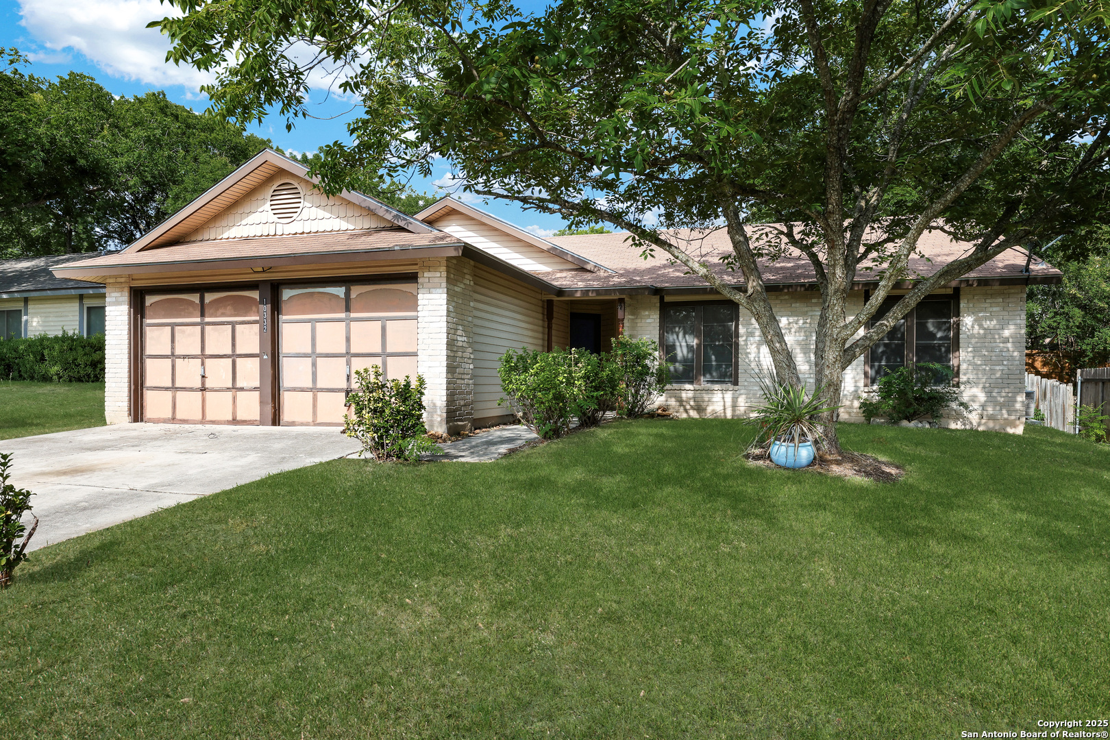 10332 Flatland Trl, Converse TX 78109