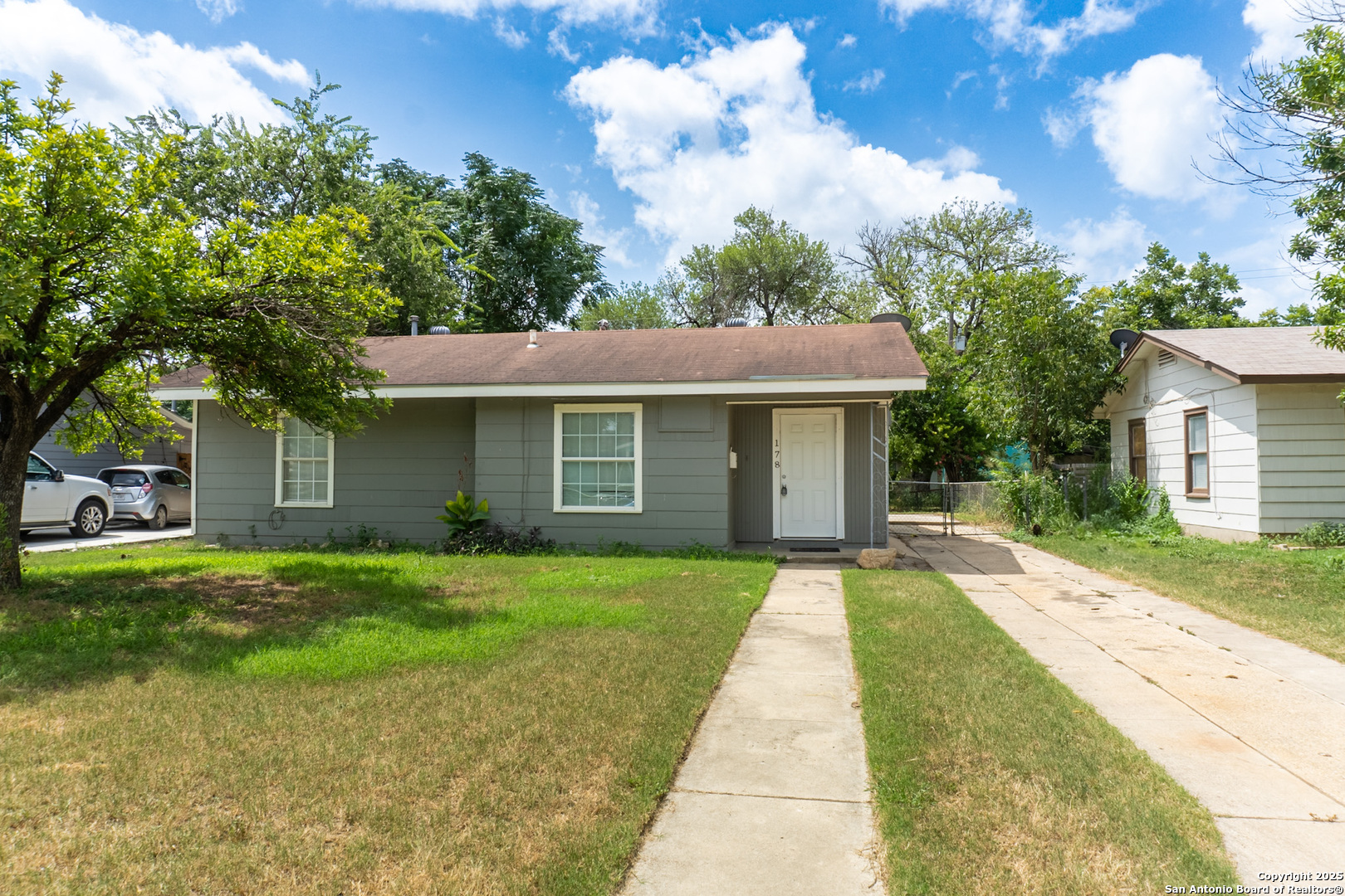 178 Howle, San Antonio TX 78223