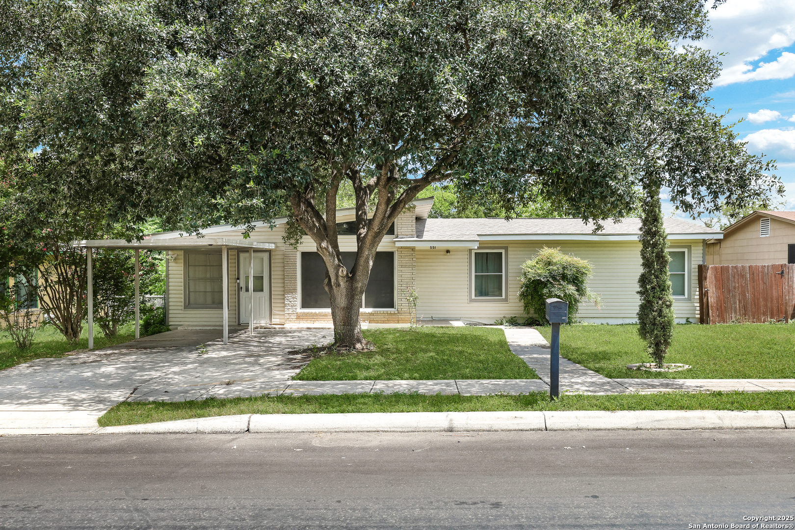551 Lanark, San Antonio TX 78218