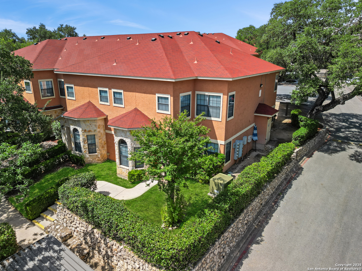 6160 Eckhert Unit APT 6, San Antonio TX 78240