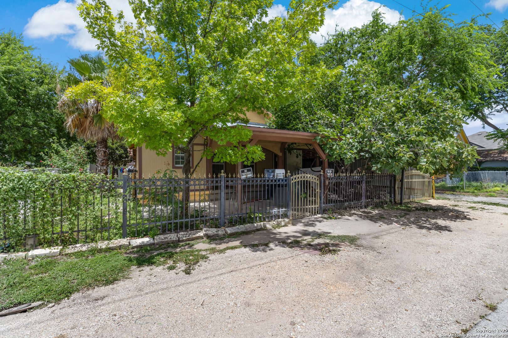 315 N Richter, San Antonio TX 78207