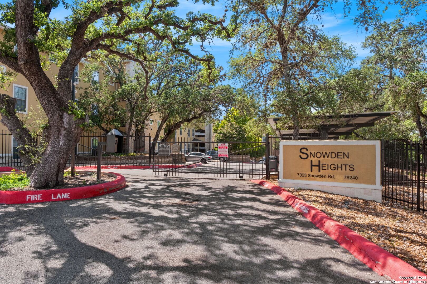 7323 Snowden Unit 1101, San Antonio TX 78240