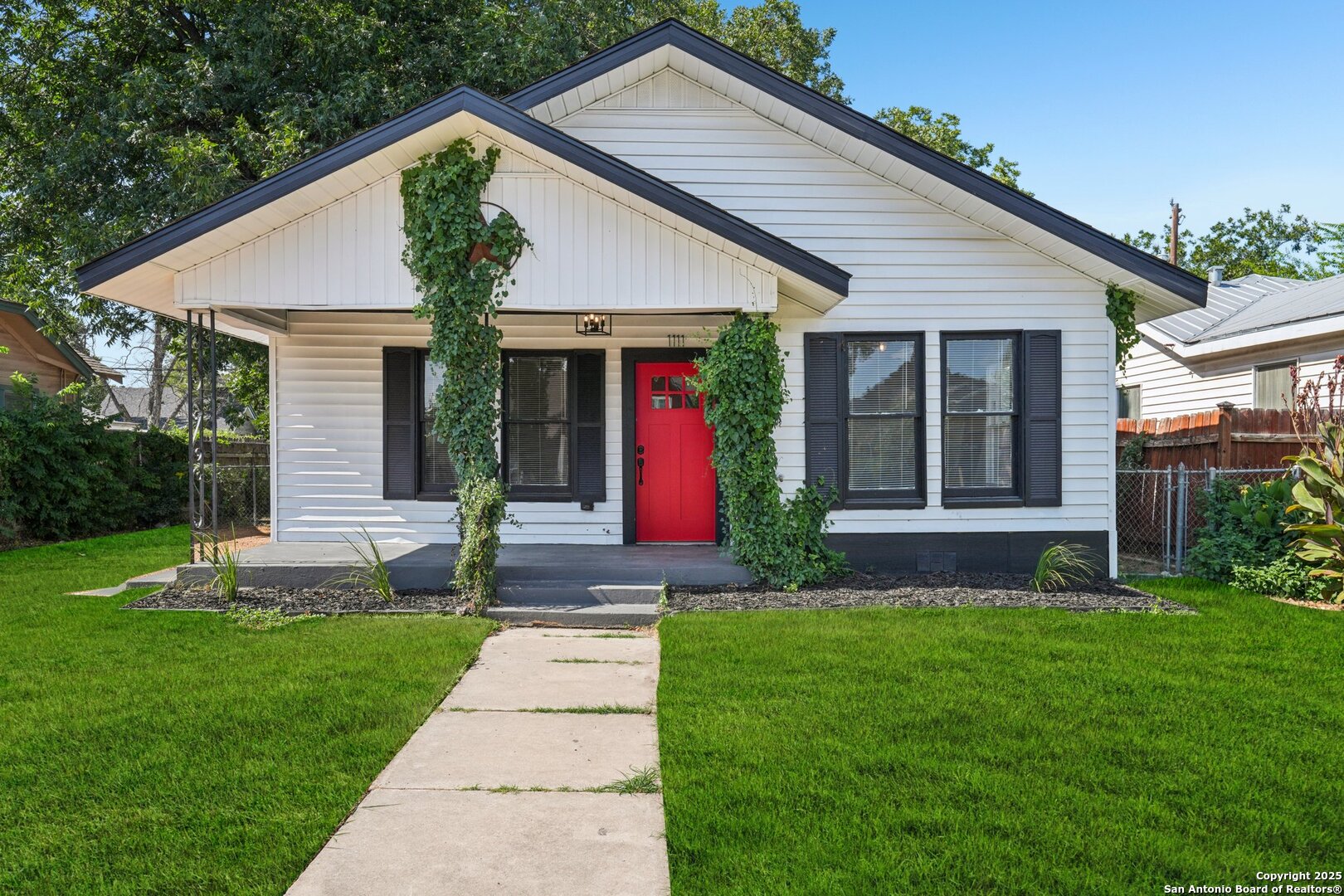 1111 W Winnipeg, San Antonio TX 78225