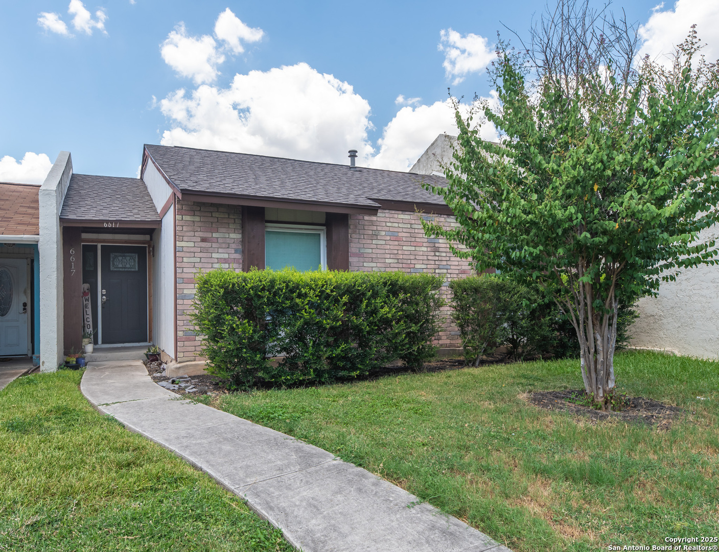 6617 Spring Lark, San Antonio TX 78249