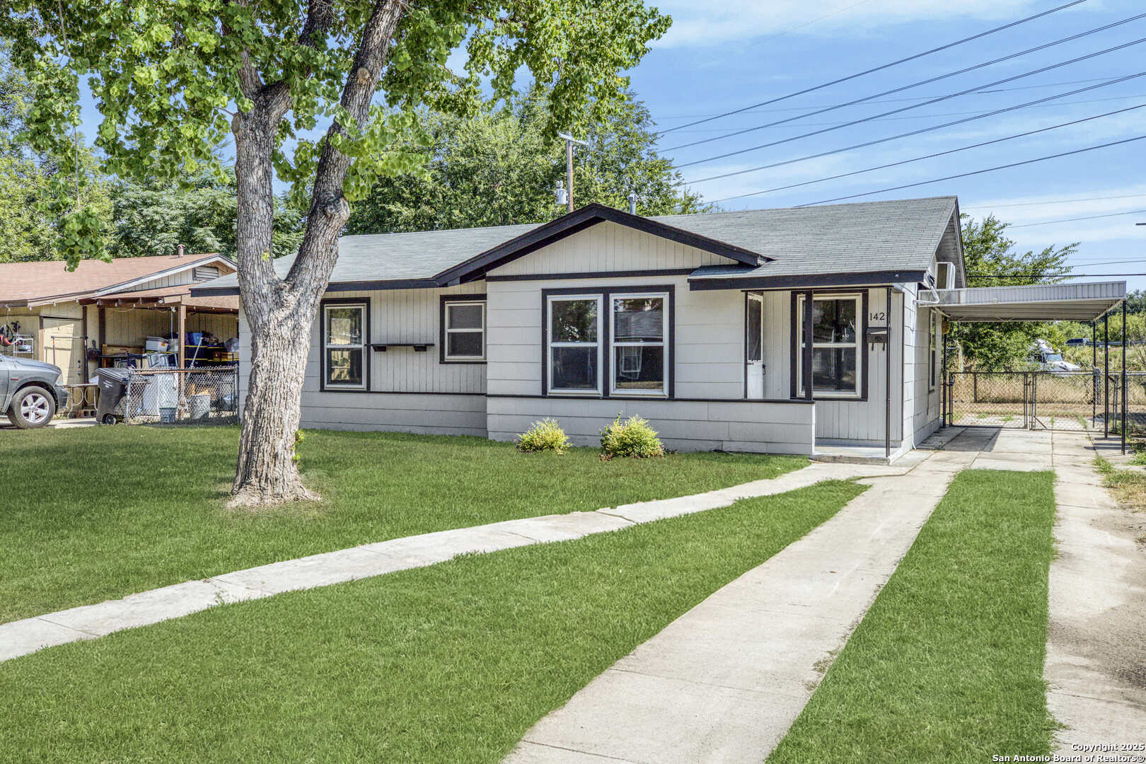 142 W PALFREY, San Antonio TX 78233