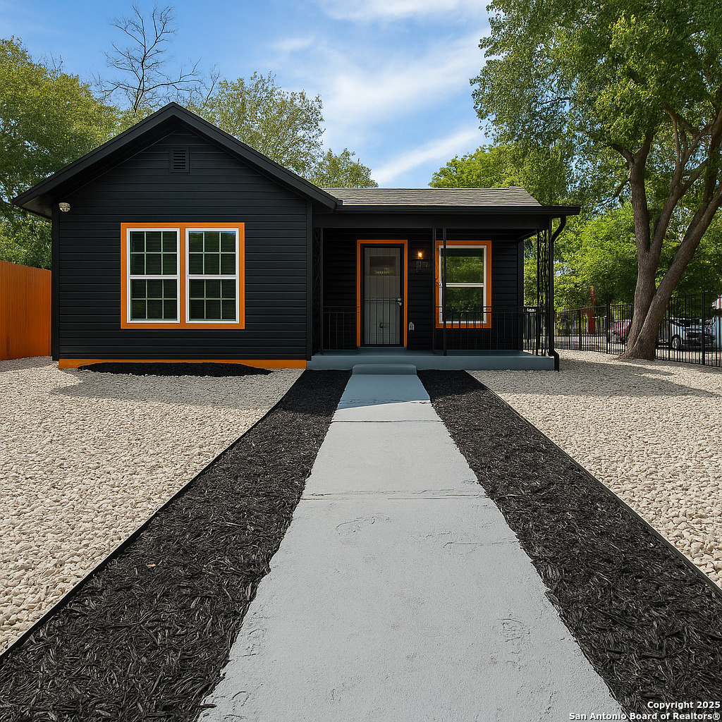 703 san augustine, San Antonio TX 78237