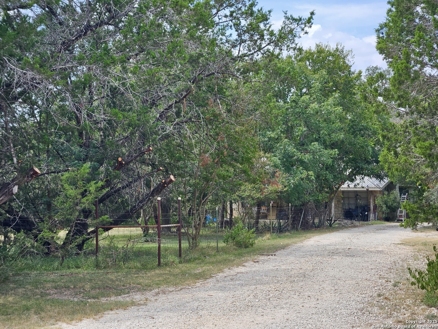 21 Wasp Creek Rd, Boerne TX 78006