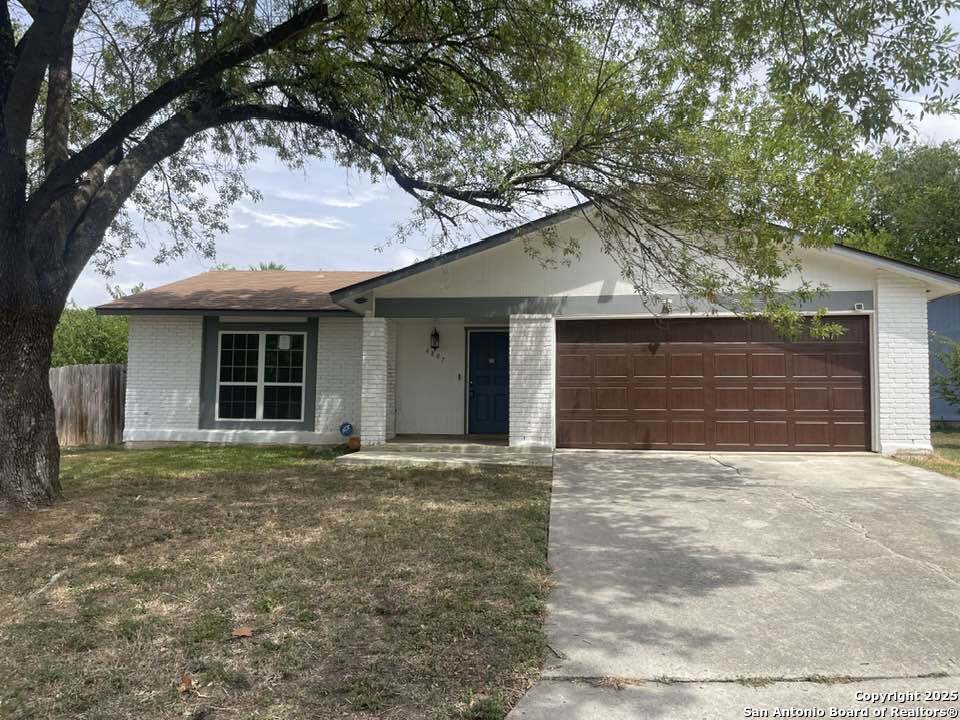 6807 Laguna Norte, San Antonio TX 78239
