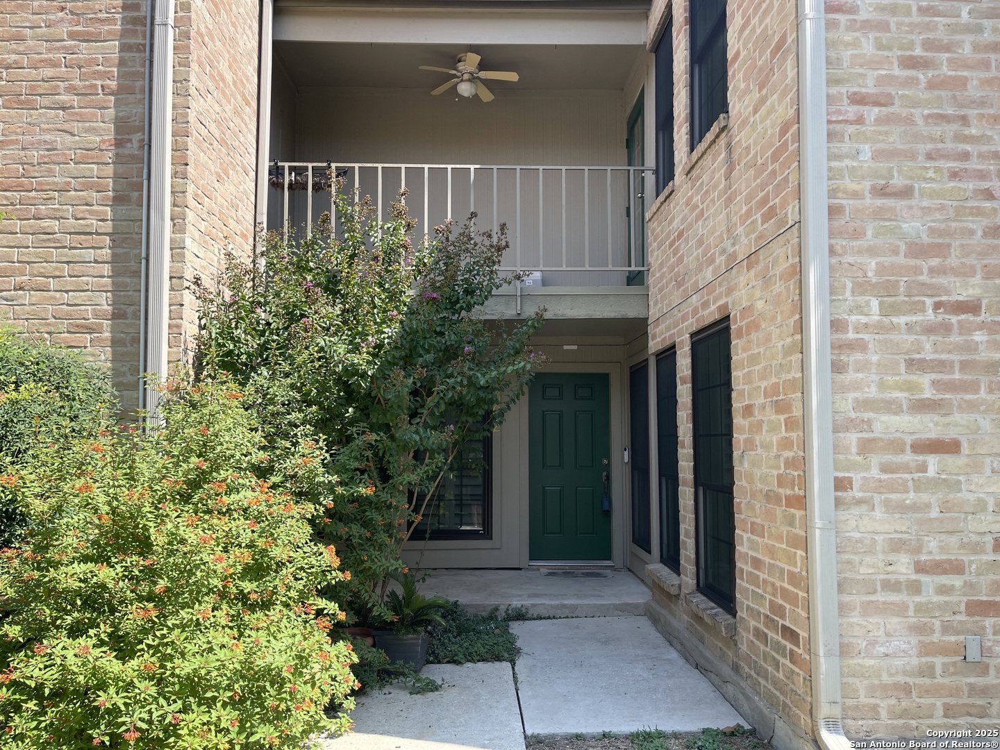 7711 Callaghan Unit 302, San Antonio TX 78229