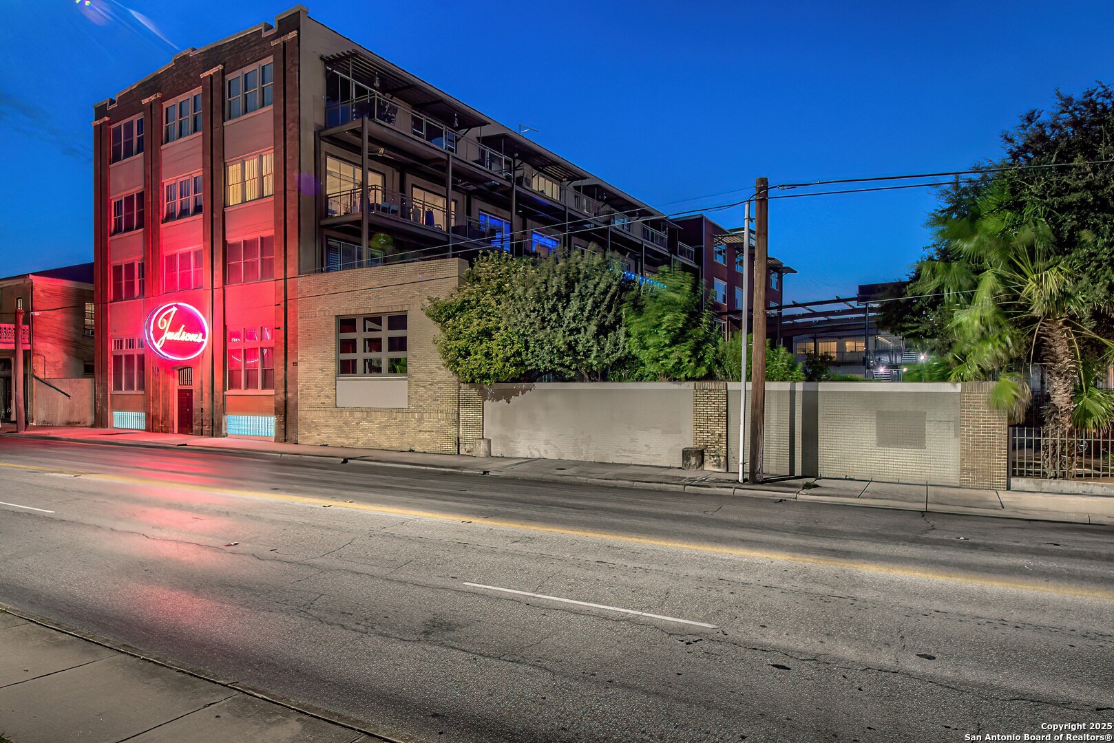 831 S FLORES ST Unit 2101, San Antonio TX 78204