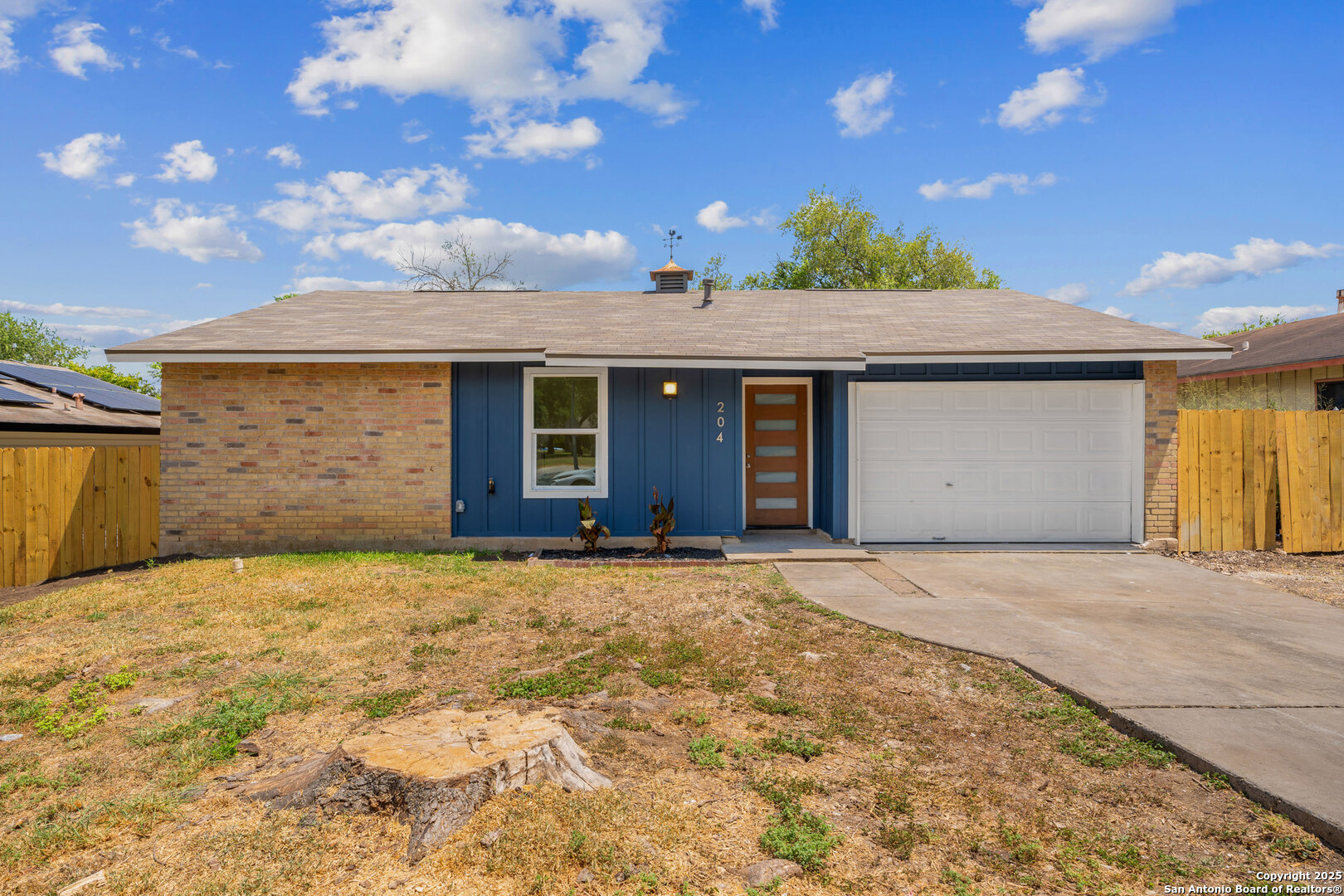 204 Green Meadow, Converse TX 78109