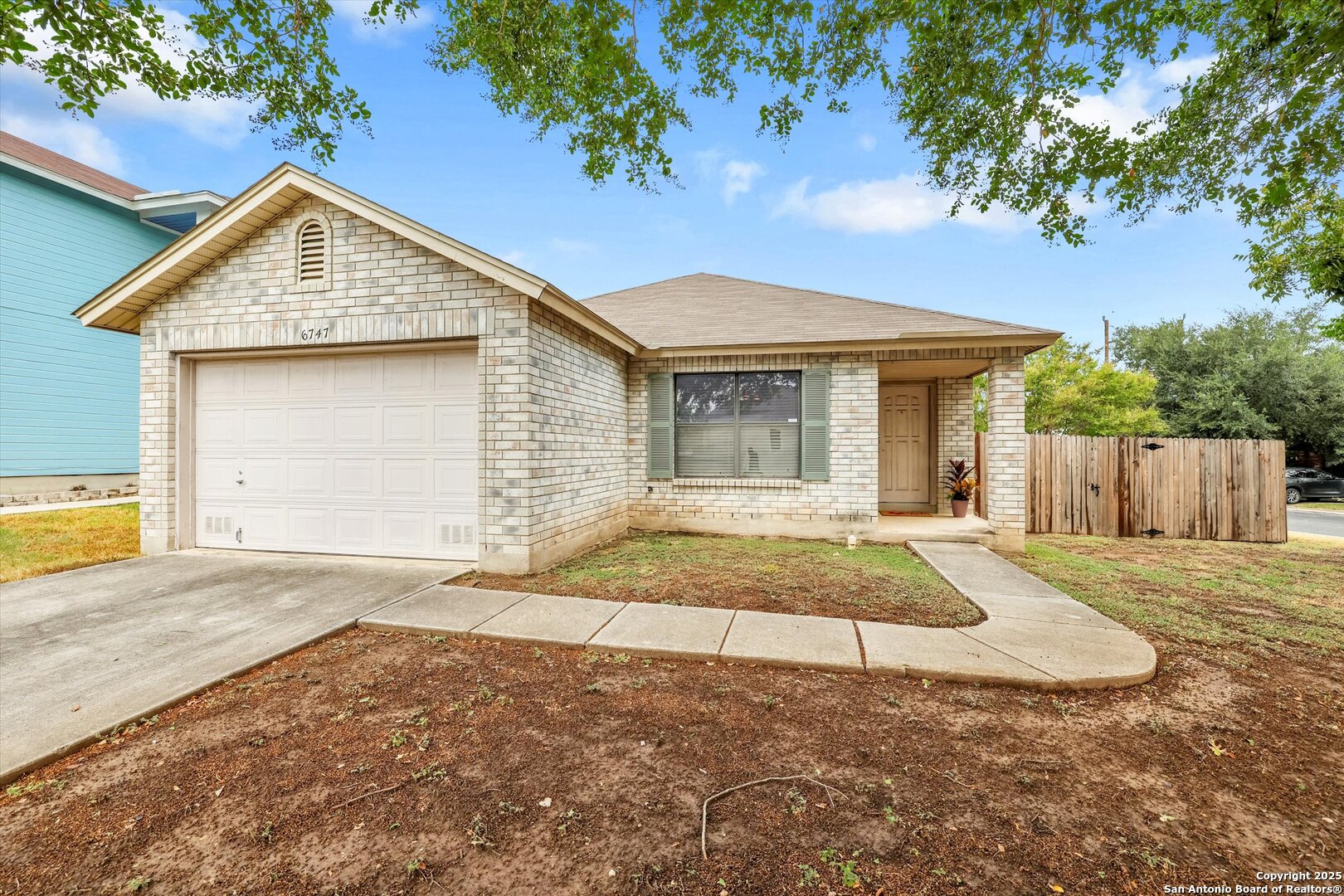 6747 Sunlit Pass, San Antonio TX 78239