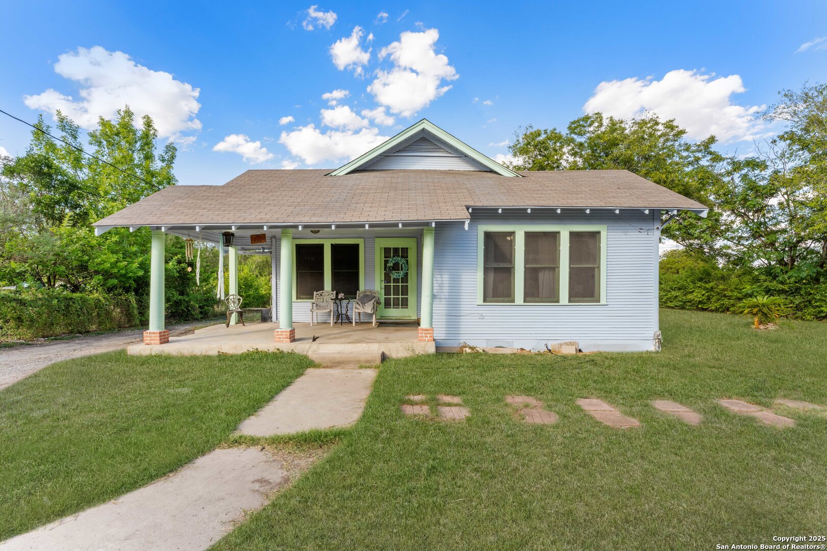 1427 E Pyron, San Antonio TX 78214