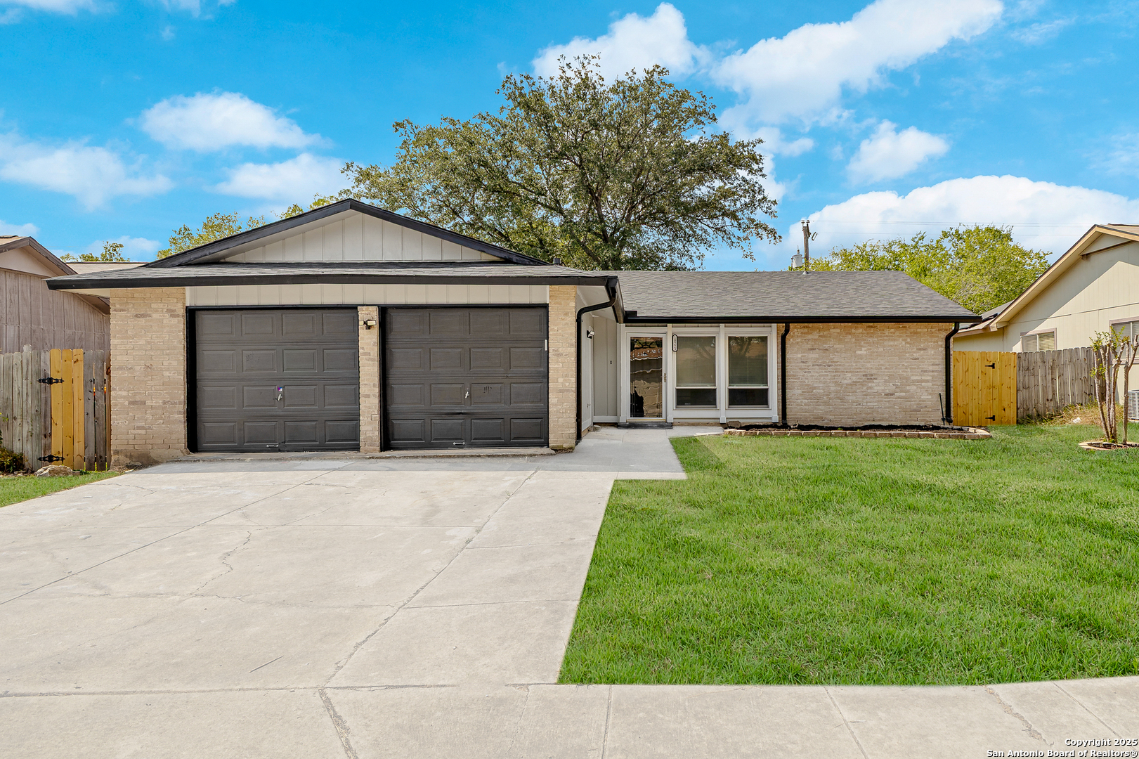 10223 Flatland, Converse TX 78109