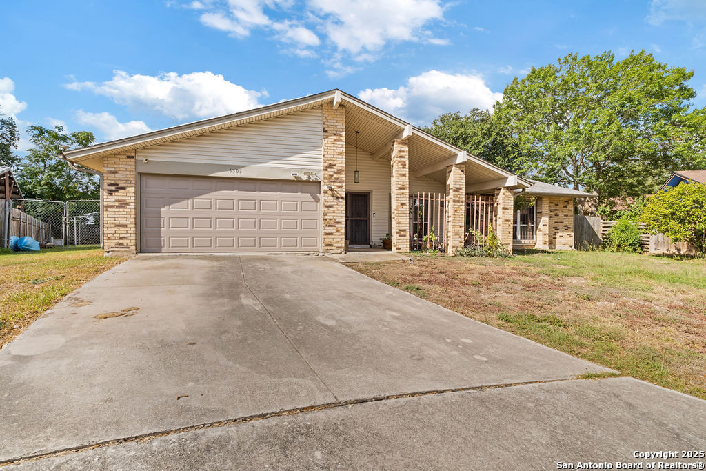 6303 Maricopa, San Antonio TX 78239