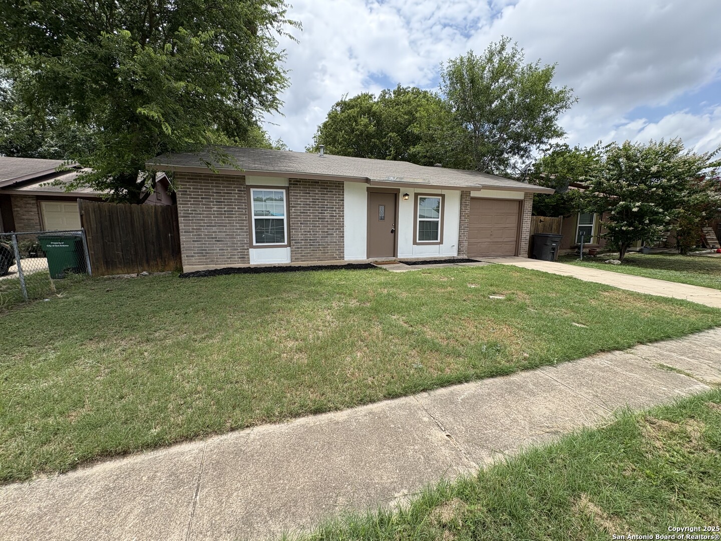 911 Walnut Park, San Antonio TX 78227